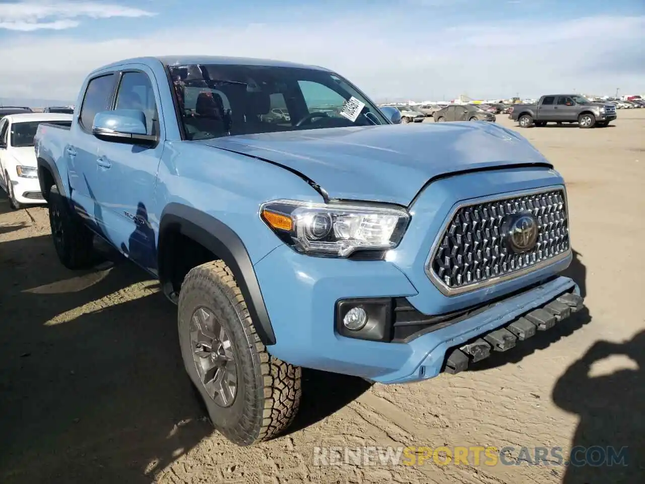 1 Photograph of a damaged car 3TMCZ5AN0KM224167 TOYOTA TACOMA 2019