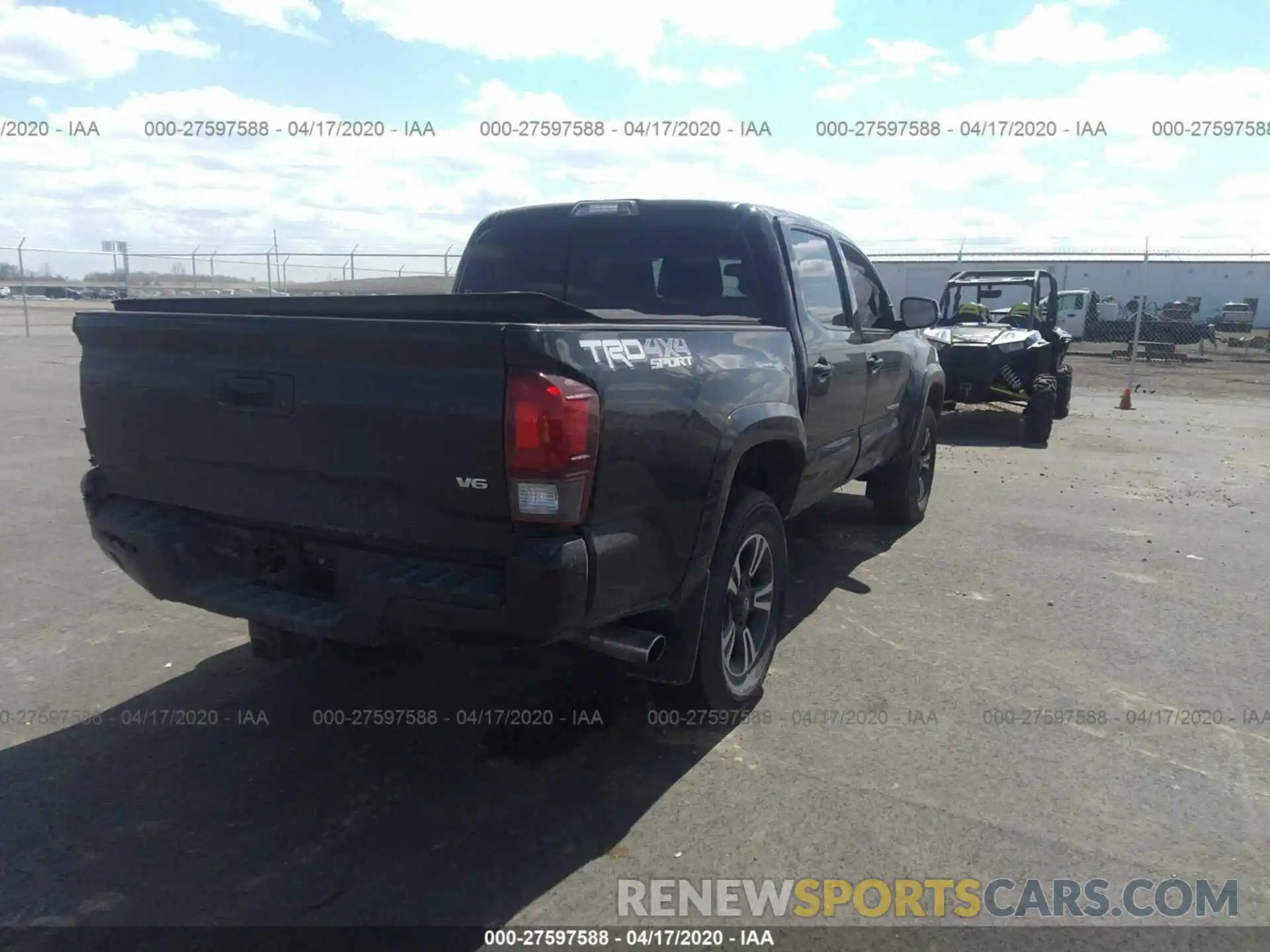 4 Photograph of a damaged car 3TMCZ5AN0KM225285 TOYOTA TACOMA 2019