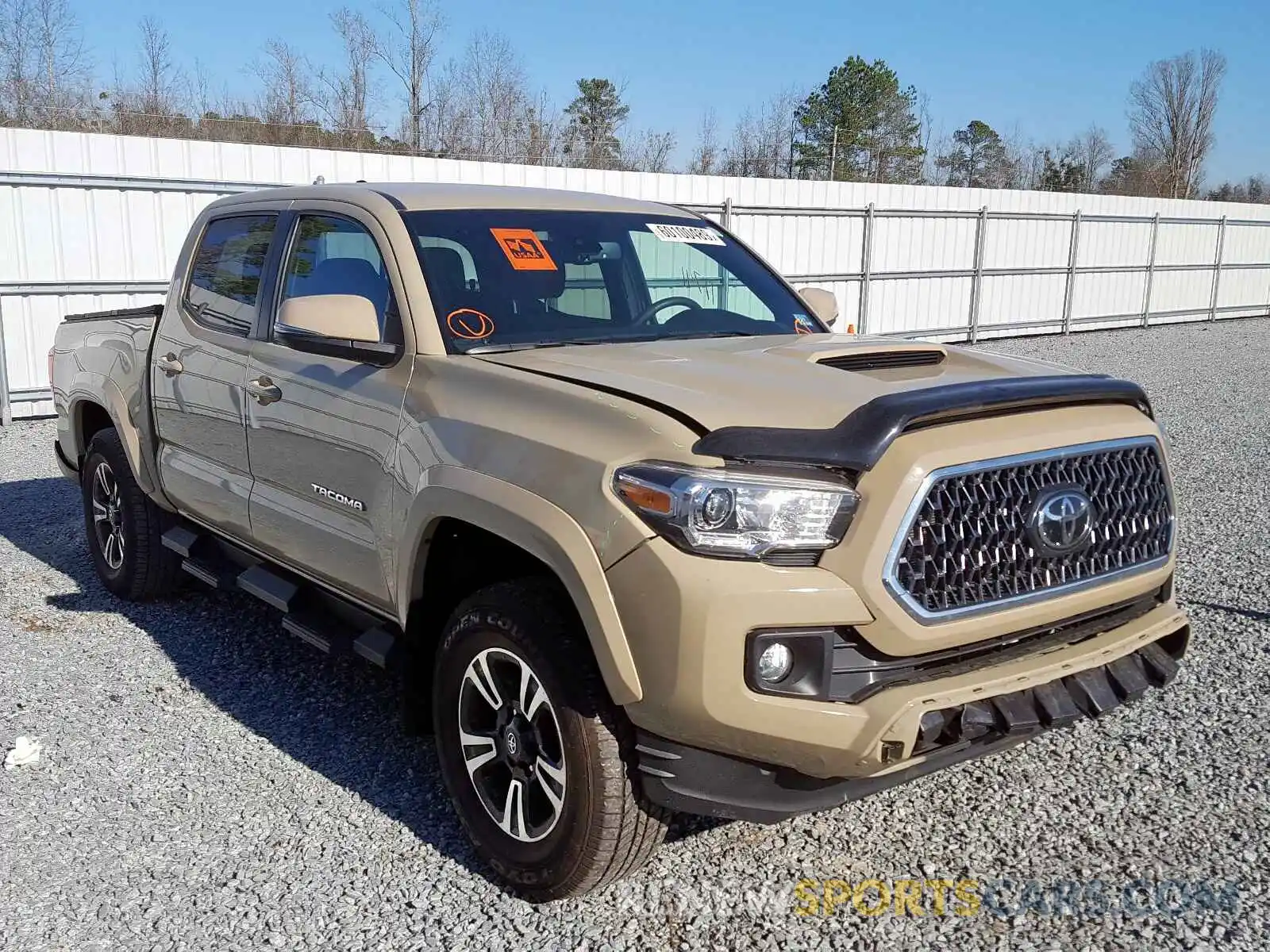 1 Photograph of a damaged car 3TMCZ5AN0KM231846 TOYOTA TACOMA 2019