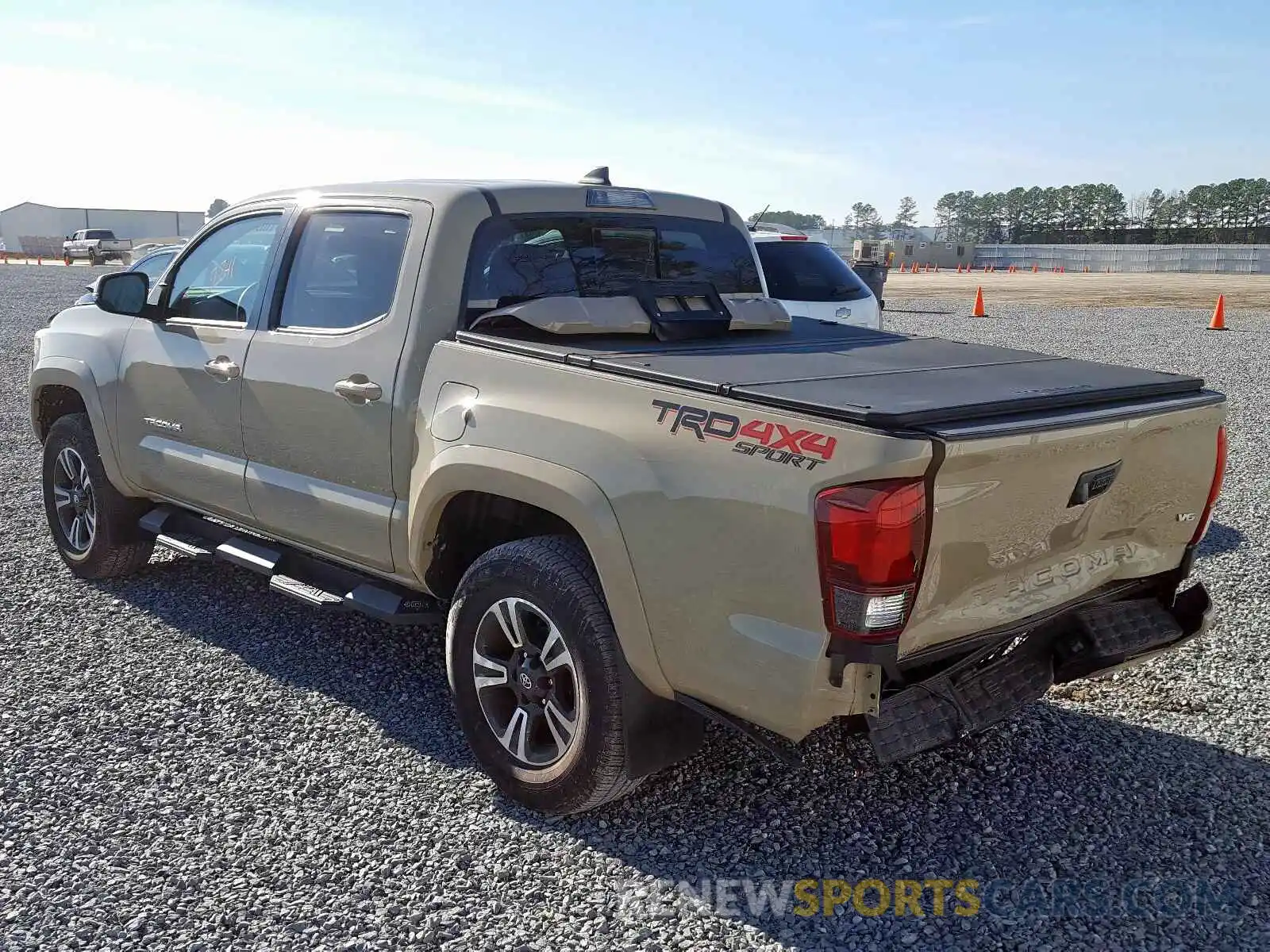 3 Photograph of a damaged car 3TMCZ5AN0KM231846 TOYOTA TACOMA 2019