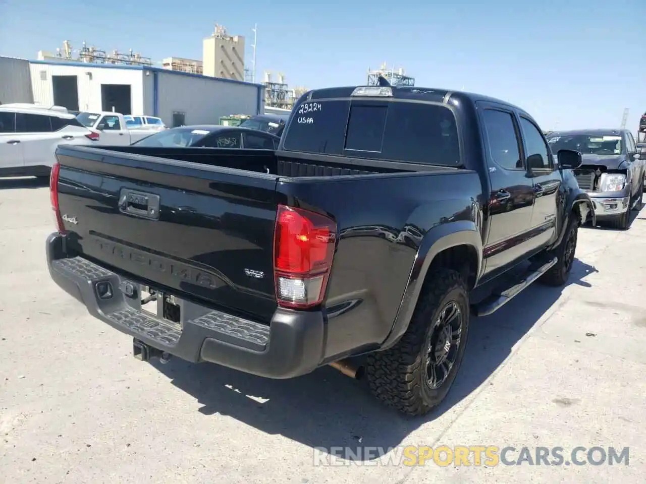 4 Photograph of a damaged car 3TMCZ5AN0KM234522 TOYOTA TACOMA 2019