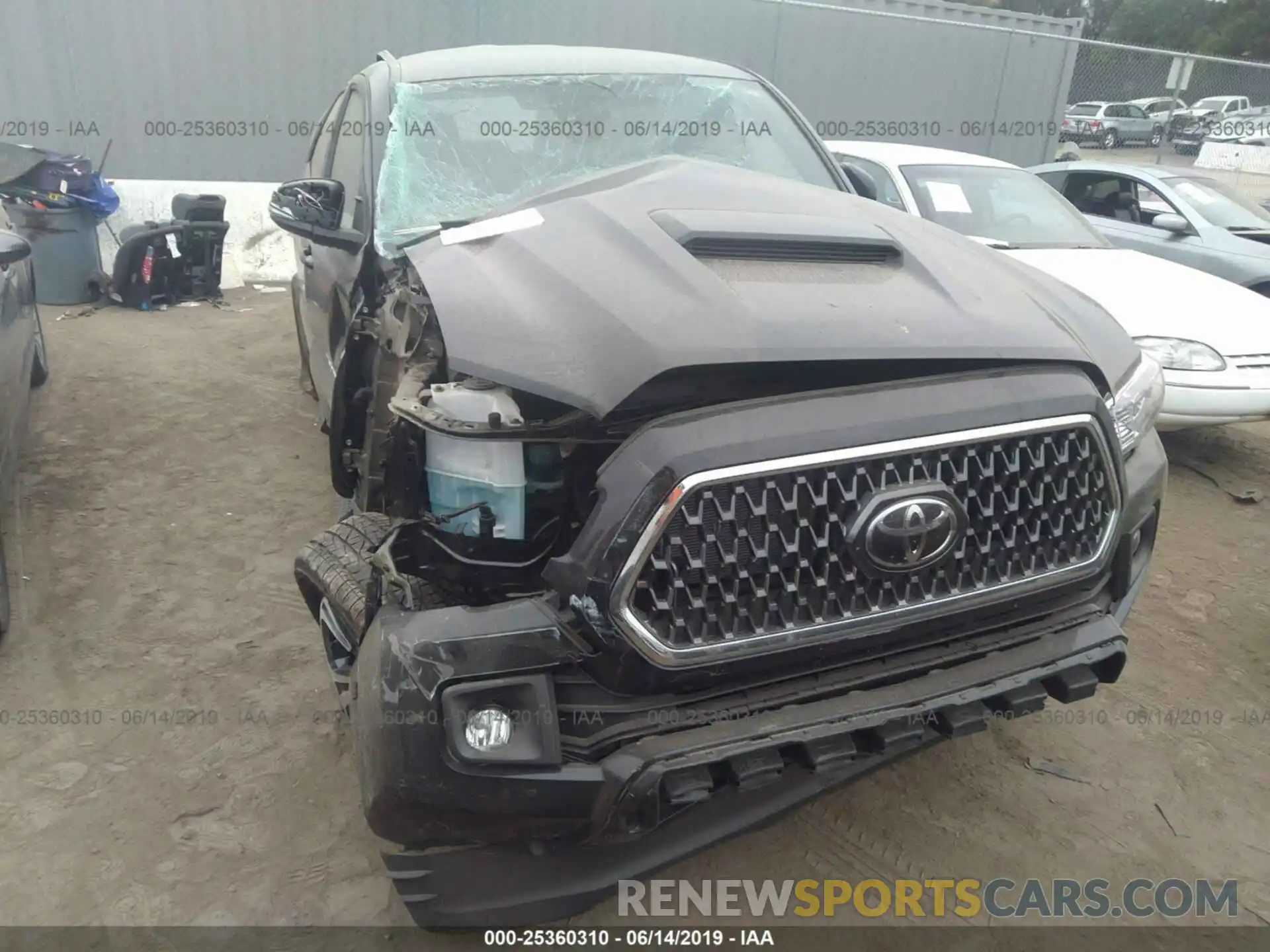 1 Photograph of a damaged car 3TMCZ5AN0KM236710 TOYOTA TACOMA 2019