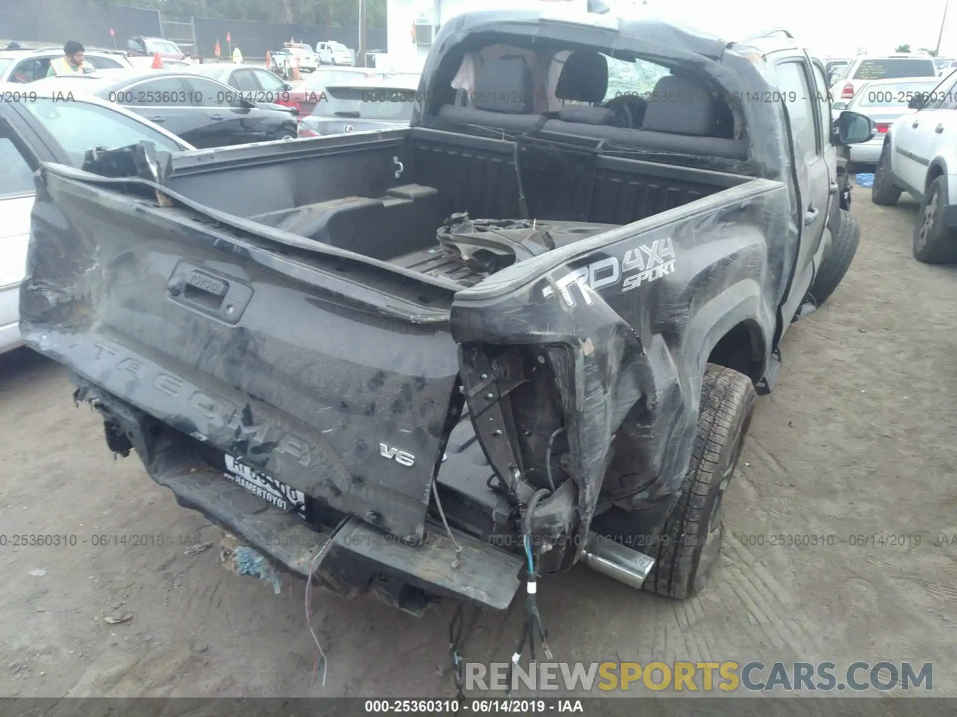 4 Photograph of a damaged car 3TMCZ5AN0KM236710 TOYOTA TACOMA 2019