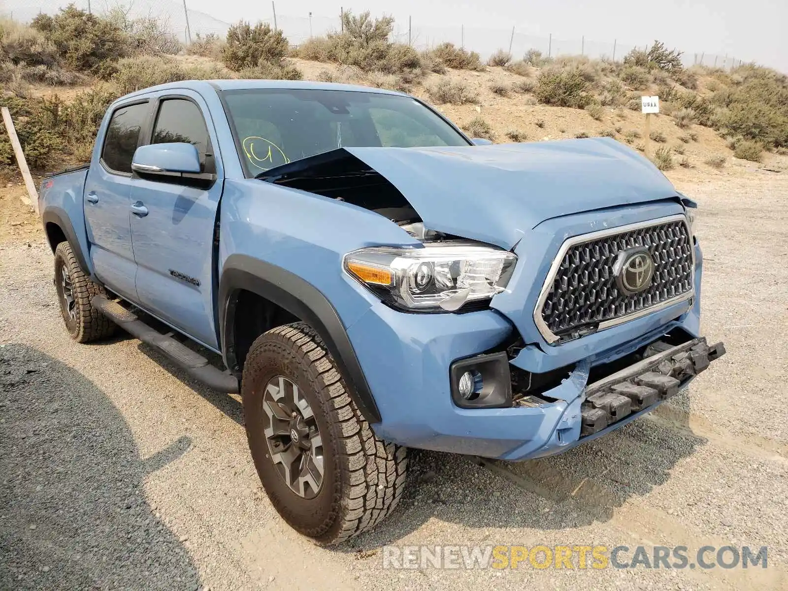 1 Photograph of a damaged car 3TMCZ5AN0KM237212 TOYOTA TACOMA 2019