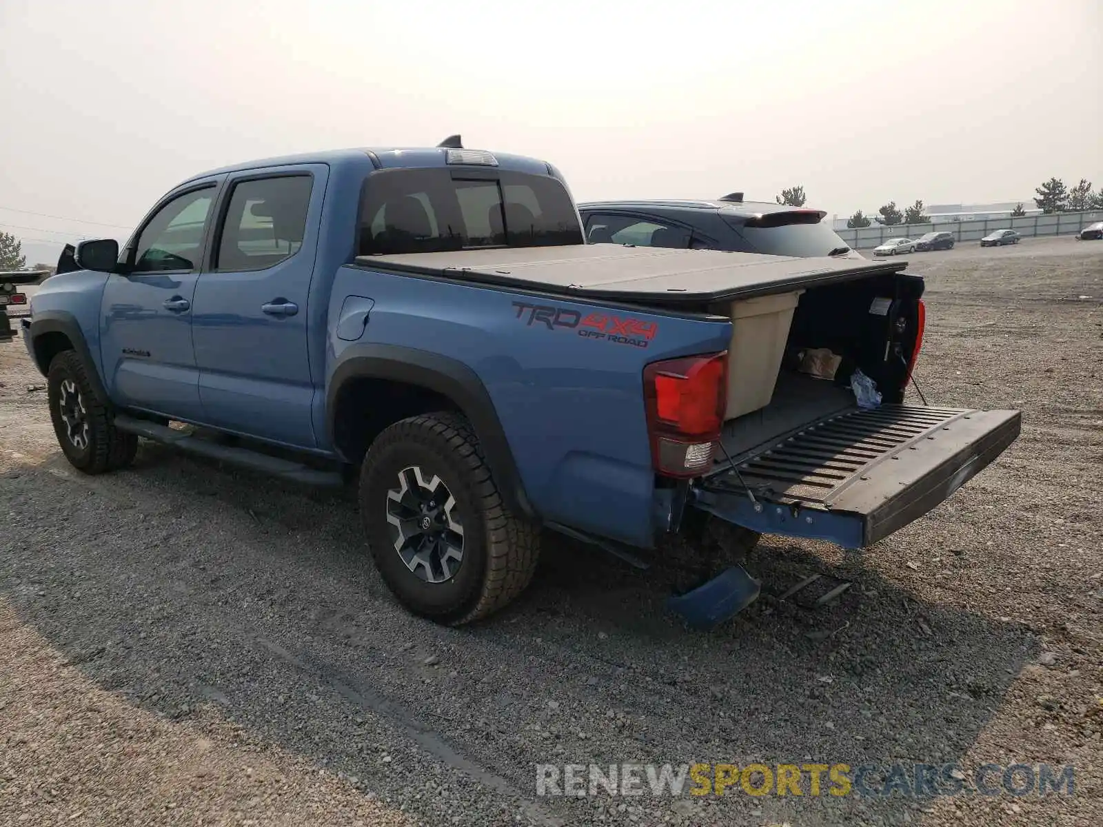 3 Photograph of a damaged car 3TMCZ5AN0KM237212 TOYOTA TACOMA 2019