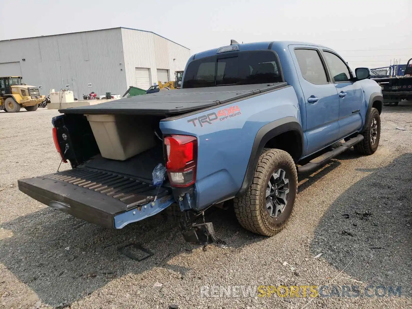 4 Photograph of a damaged car 3TMCZ5AN0KM237212 TOYOTA TACOMA 2019