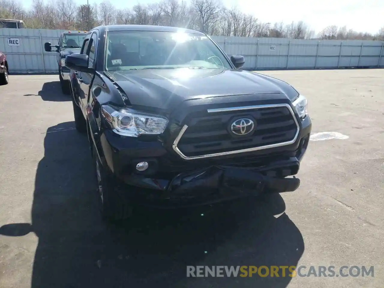 9 Photograph of a damaged car 3TMCZ5AN0KM237775 TOYOTA TACOMA 2019