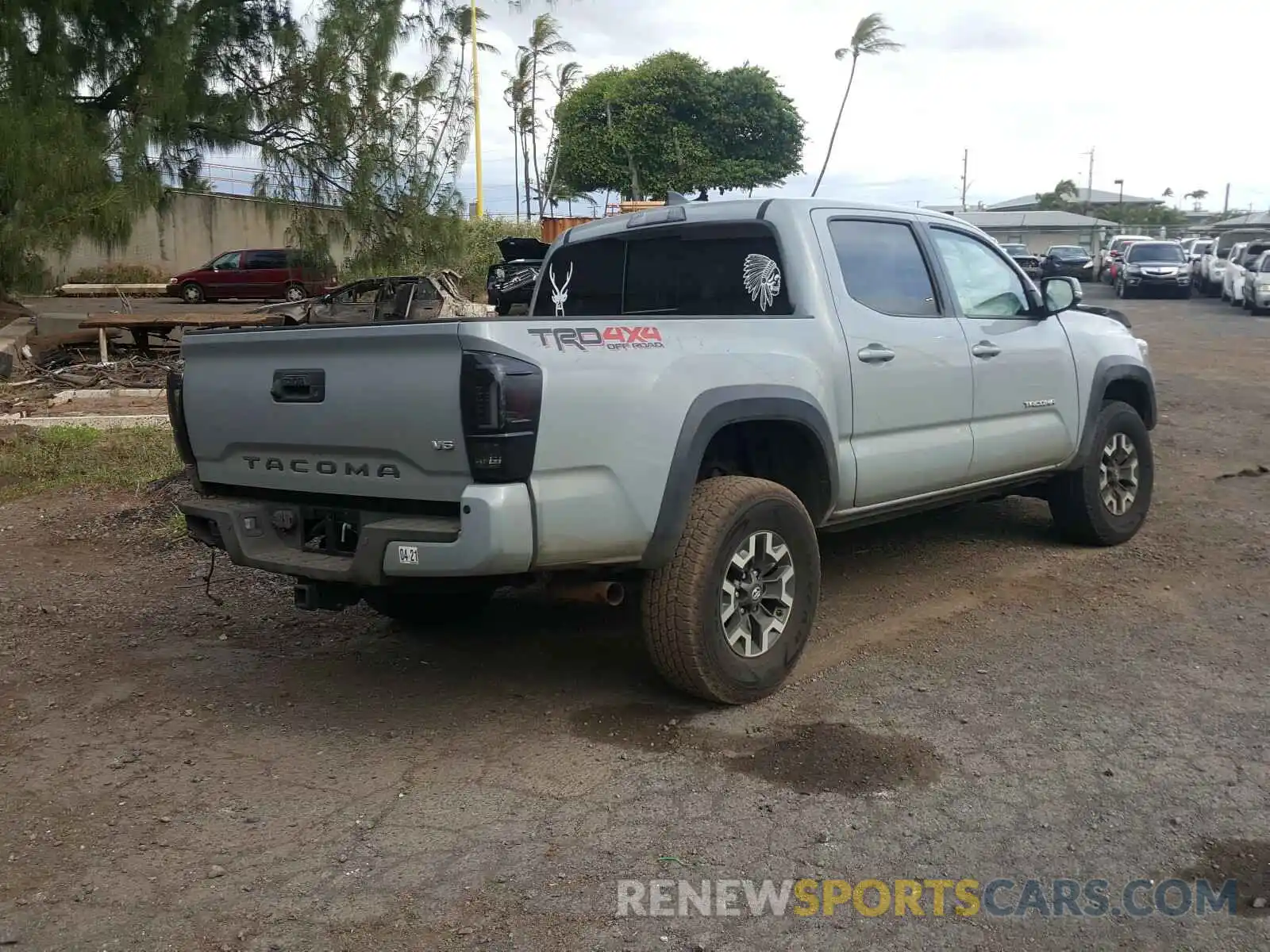 4 Photograph of a damaged car 3TMCZ5AN0KM241261 TOYOTA TACOMA 2019