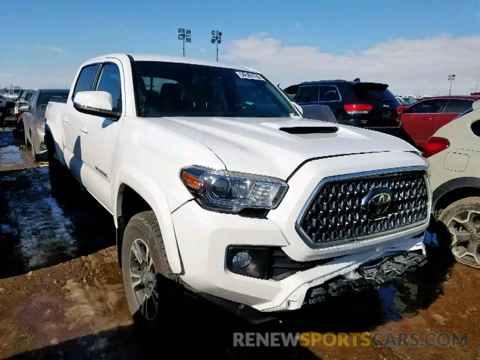 1 Photograph of a damaged car 3TMCZ5AN0KM241809 TOYOTA TACOMA 2019