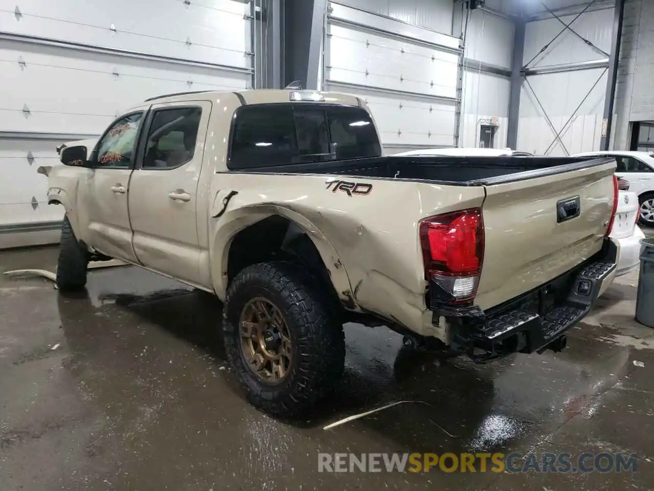 3 Photograph of a damaged car 3TMCZ5AN0KM243043 TOYOTA TACOMA 2019