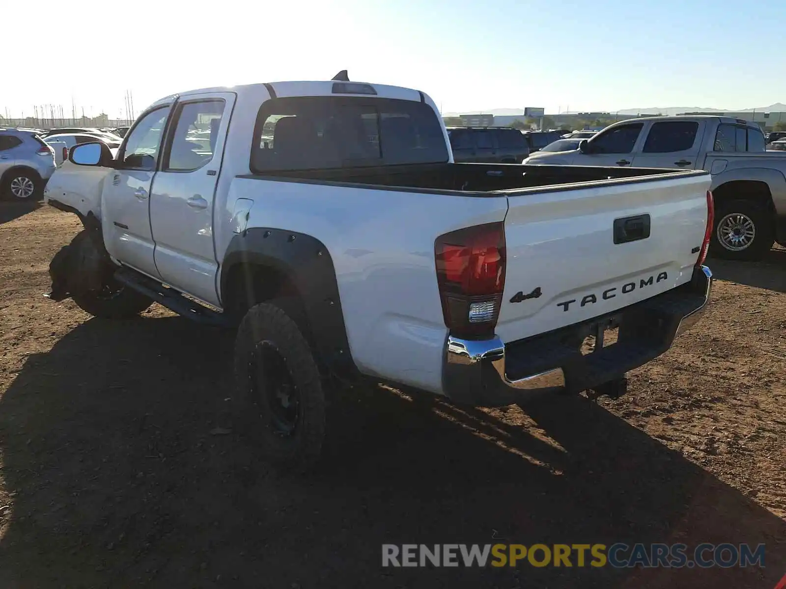 3 Photograph of a damaged car 3TMCZ5AN0KM244516 TOYOTA TACOMA 2019