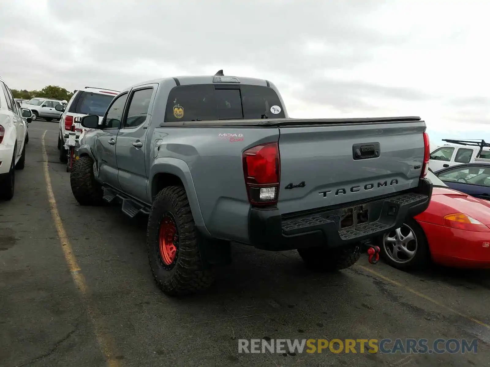 3 Photograph of a damaged car 3TMCZ5AN0KM250171 TOYOTA TACOMA 2019