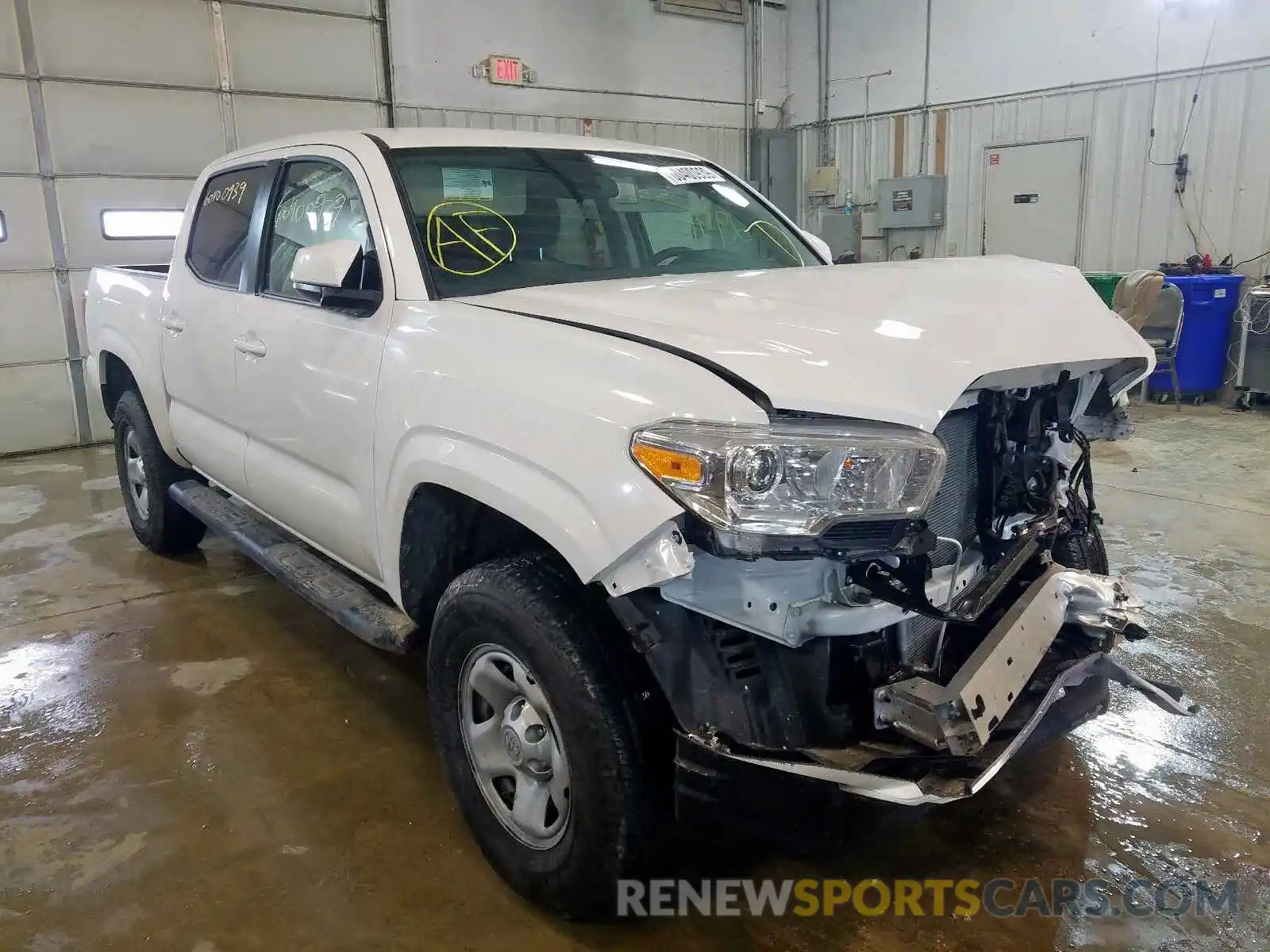 1 Photograph of a damaged car 3TMCZ5AN0KM250588 TOYOTA TACOMA 2019