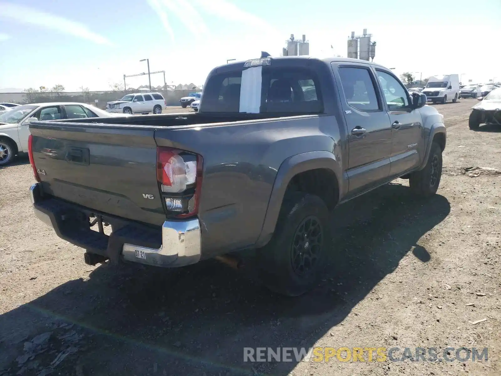 4 Photograph of a damaged car 3TMCZ5AN0KM255497 TOYOTA TACOMA 2019