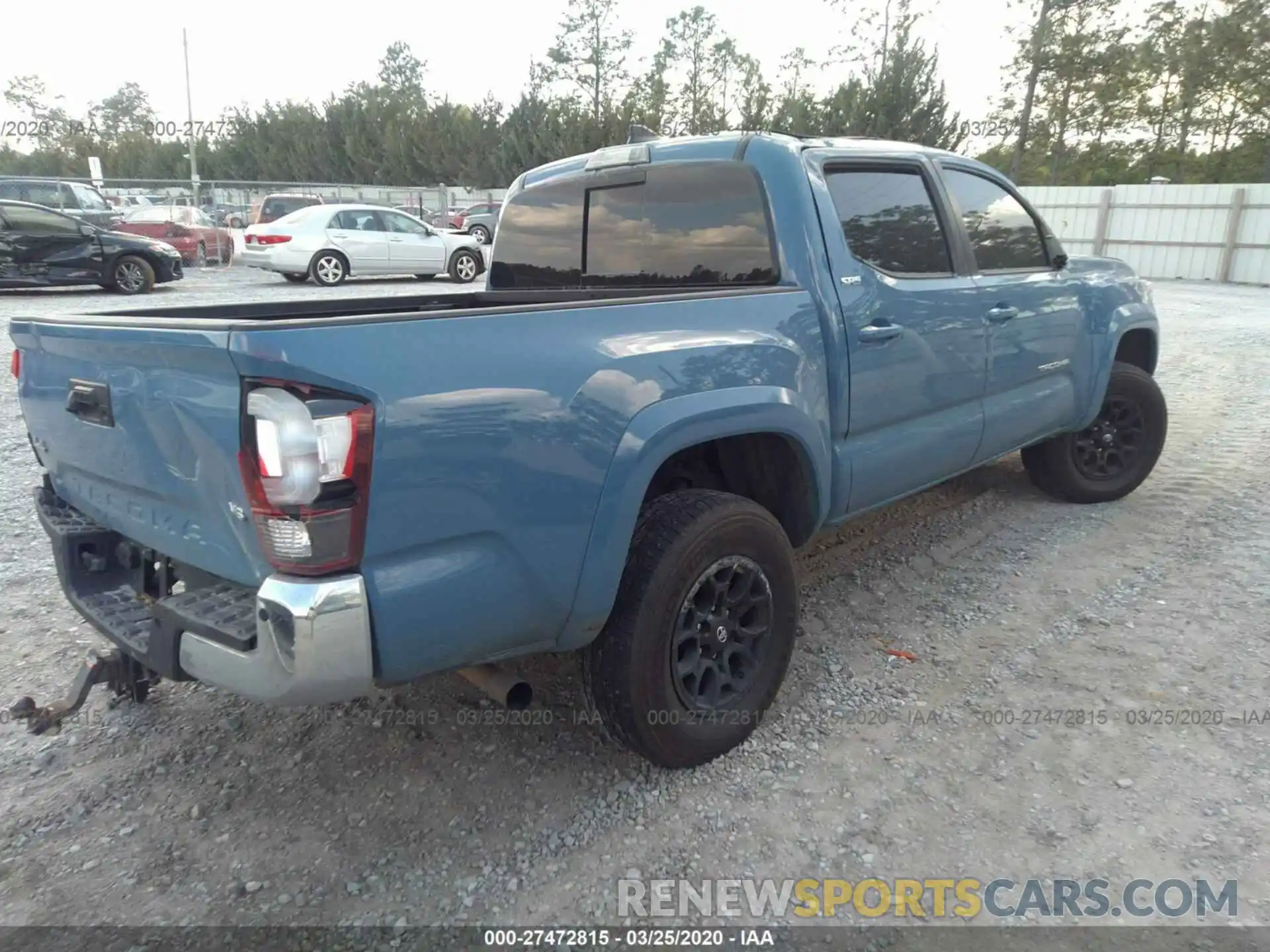 4 Photograph of a damaged car 3TMCZ5AN0KM258156 TOYOTA TACOMA 2019