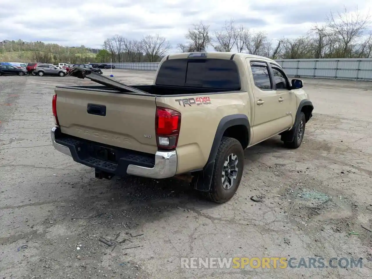 4 Photograph of a damaged car 3TMCZ5AN0KM258724 TOYOTA TACOMA 2019