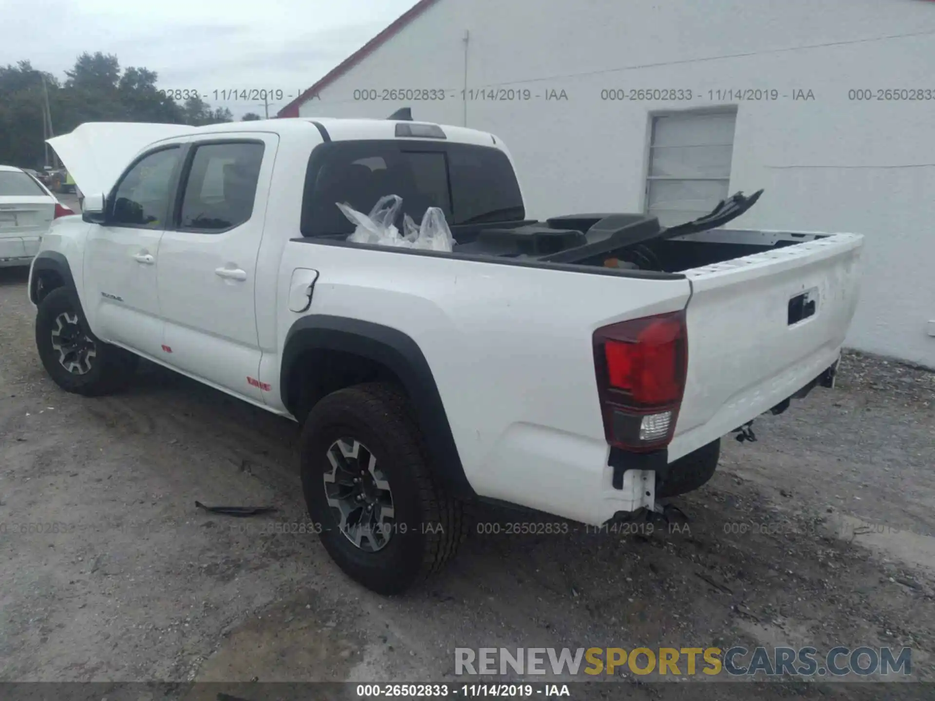 3 Photograph of a damaged car 3TMCZ5AN0KM266693 TOYOTA TACOMA 2019