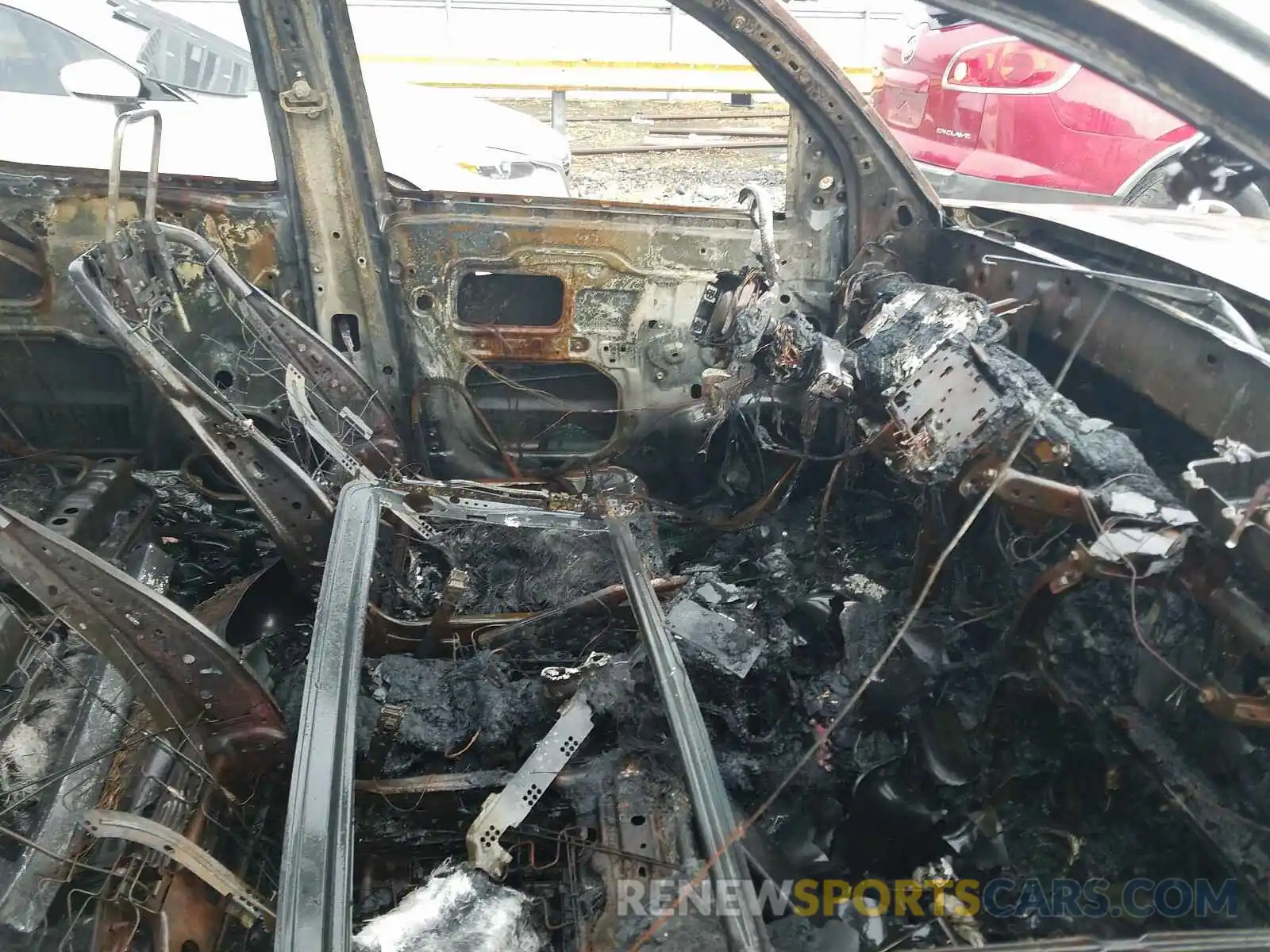 5 Photograph of a damaged car 3TMCZ5AN0KM267021 TOYOTA TACOMA 2019