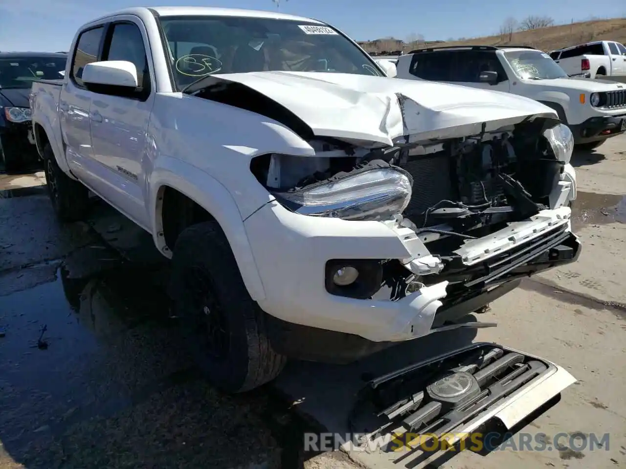 1 Photograph of a damaged car 3TMCZ5AN0KM271537 TOYOTA TACOMA 2019