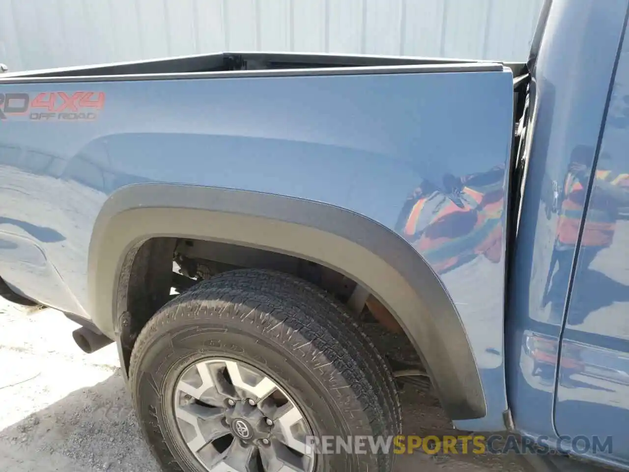 9 Photograph of a damaged car 3TMCZ5AN0KM272817 TOYOTA TACOMA 2019