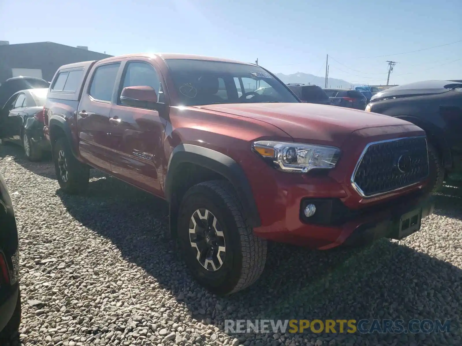 1 Photograph of a damaged car 3TMCZ5AN0KM276107 TOYOTA TACOMA 2019