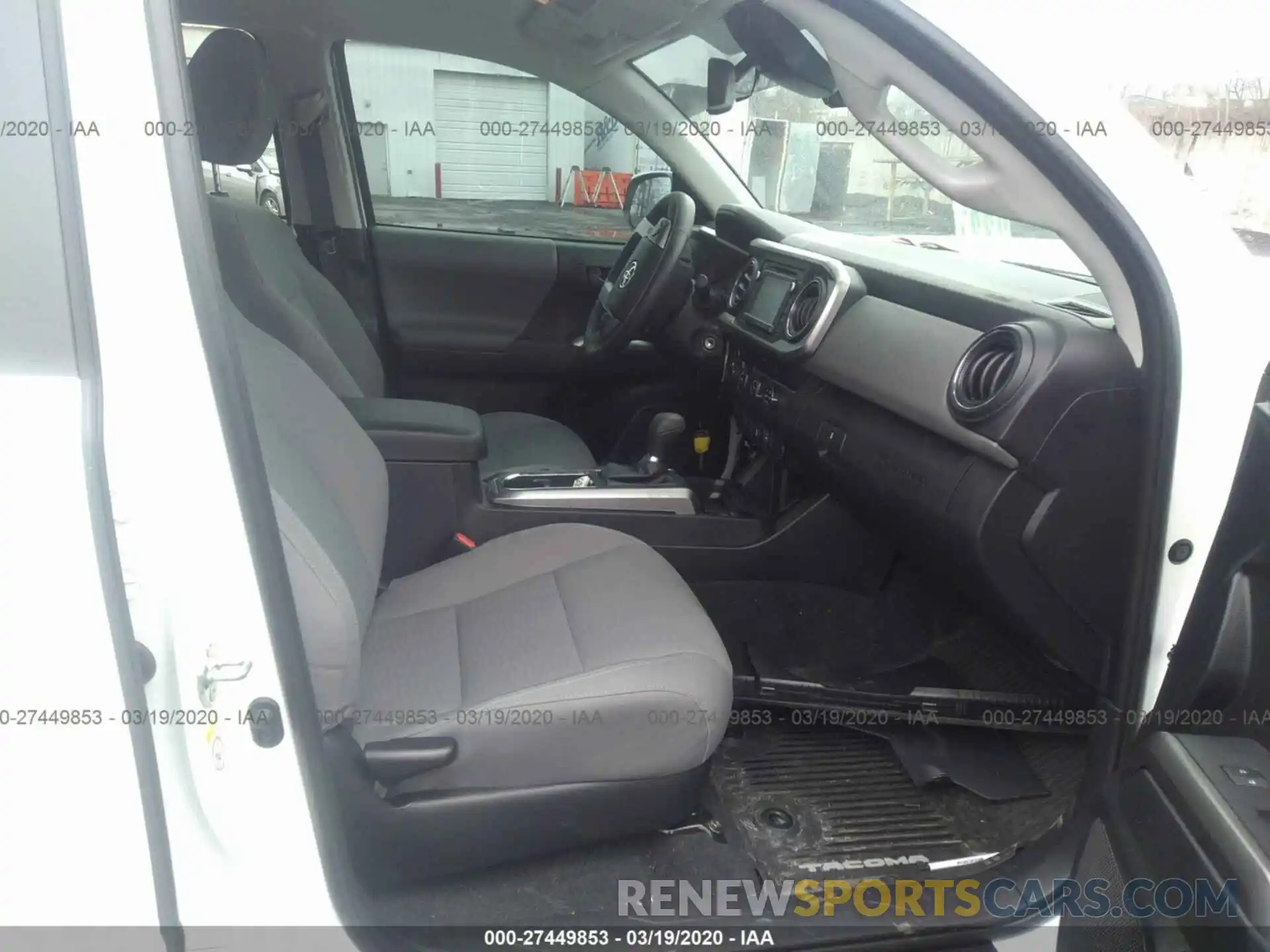 5 Photograph of a damaged car 3TMCZ5AN0KM279699 TOYOTA TACOMA 2019