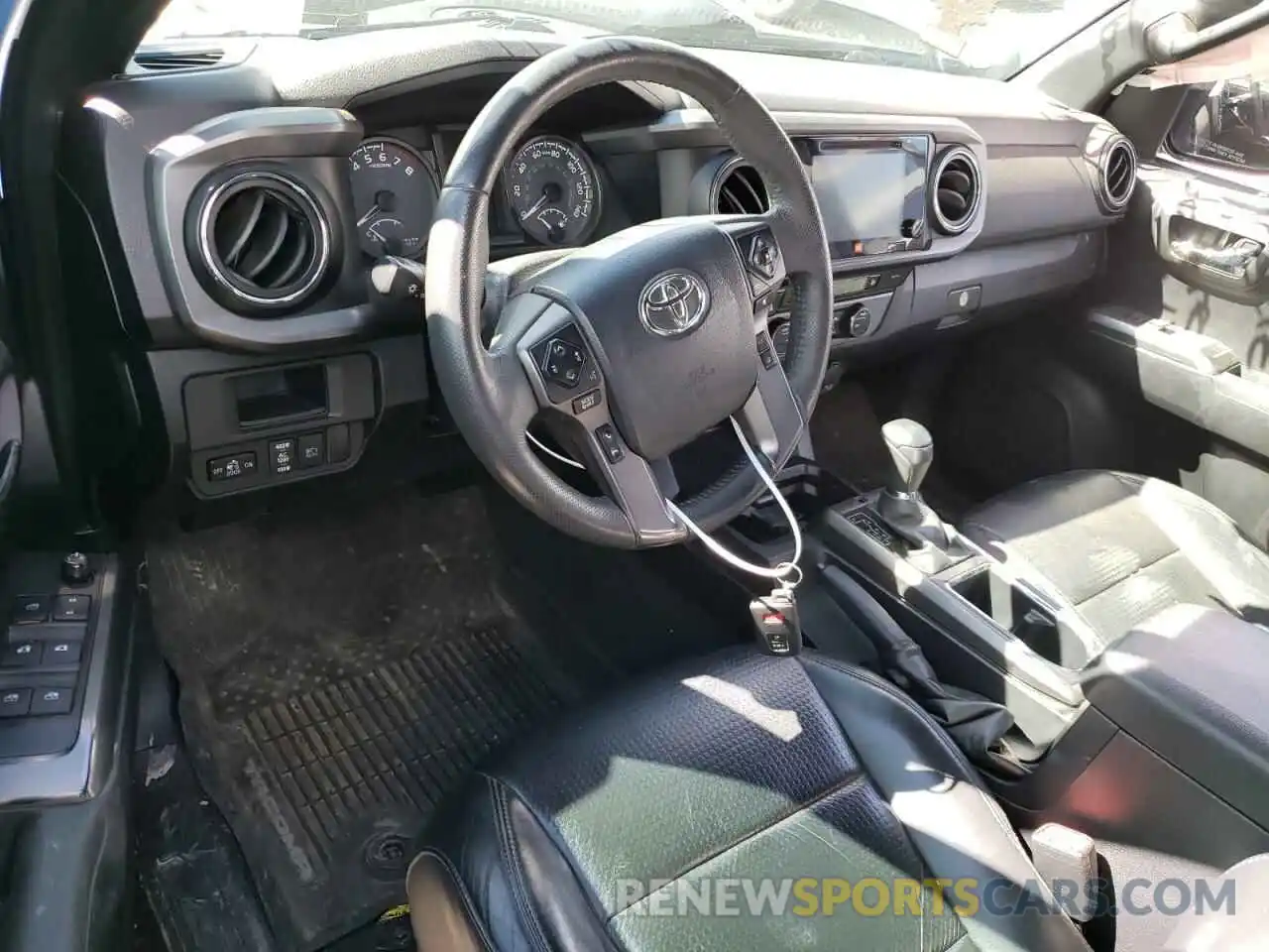 8 Photograph of a damaged car 3TMCZ5AN0KM280609 TOYOTA TACOMA 2019