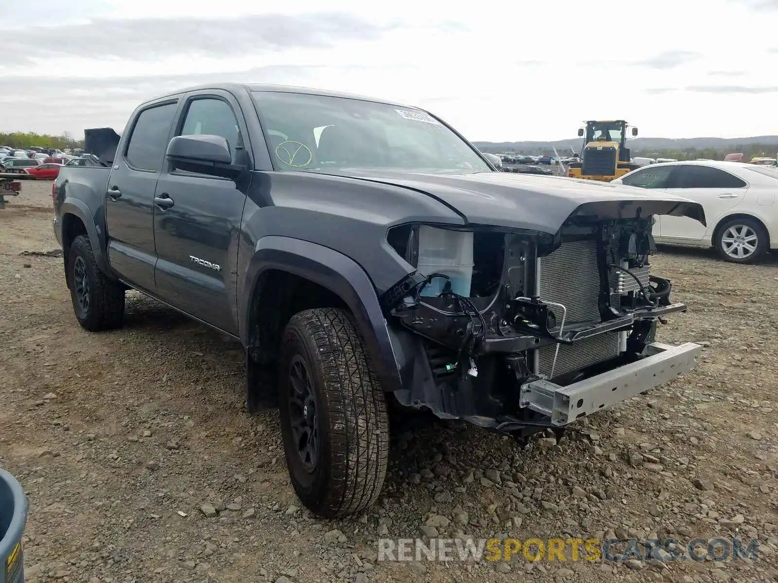 1 Photograph of a damaged car 3TMCZ5AN0KM281033 TOYOTA TACOMA 2019