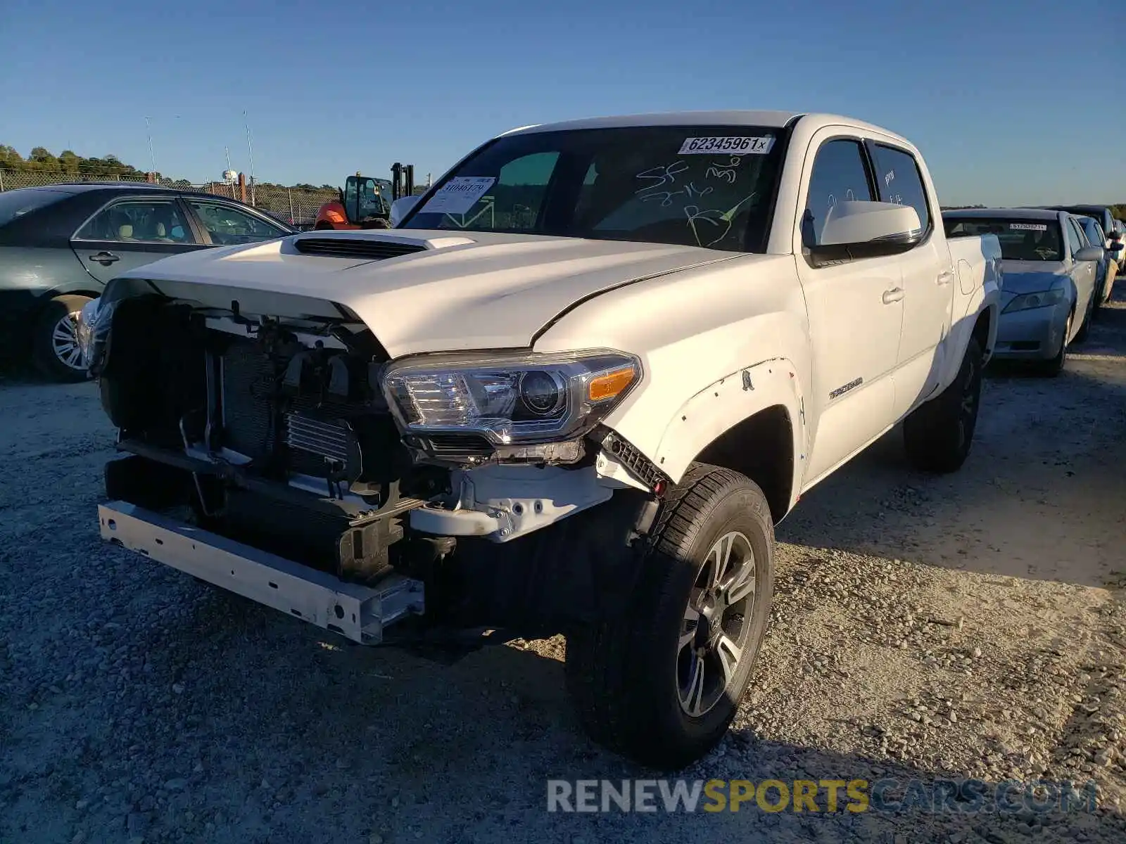 2 Фотография поврежденного автомобиля 3TMCZ5AN0KM286085 TOYOTA TACOMA 2019