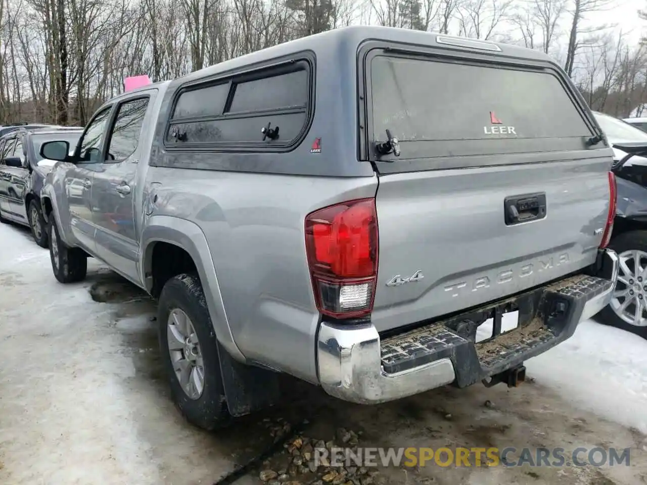 3 Photograph of a damaged car 3TMCZ5AN0KM286278 TOYOTA TACOMA 2019