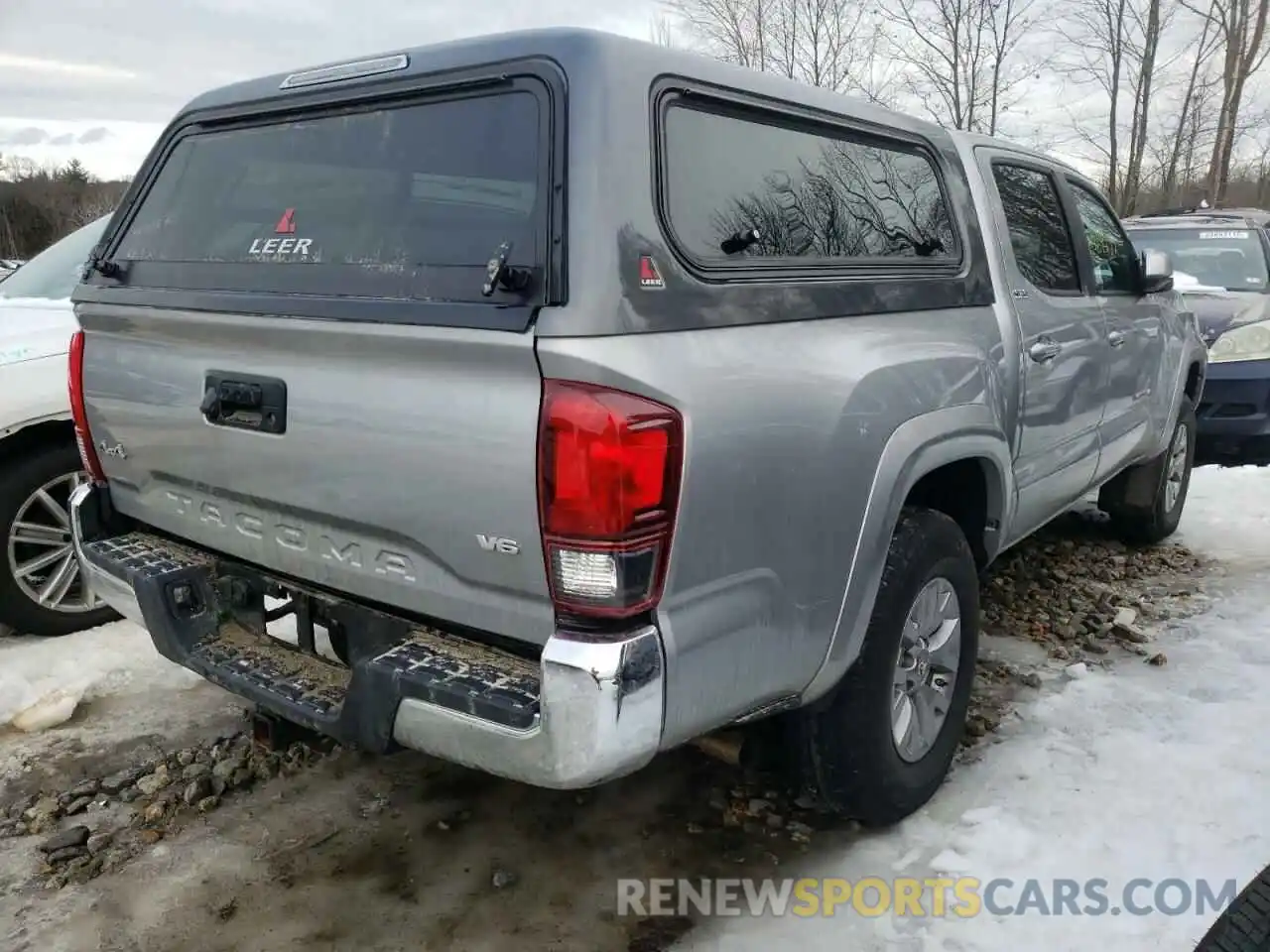 4 Photograph of a damaged car 3TMCZ5AN0KM286278 TOYOTA TACOMA 2019