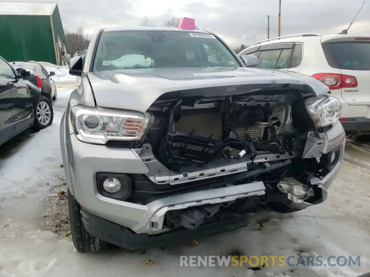 8 Photograph of a damaged car 3TMCZ5AN0KM286278 TOYOTA TACOMA 2019