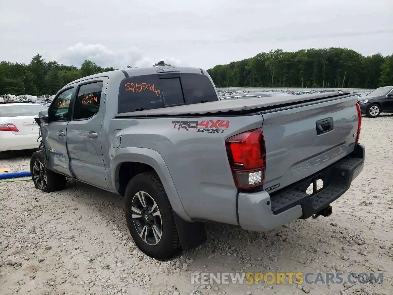 3 Photograph of a damaged car 3TMCZ5AN0KM287480 TOYOTA TACOMA 2019