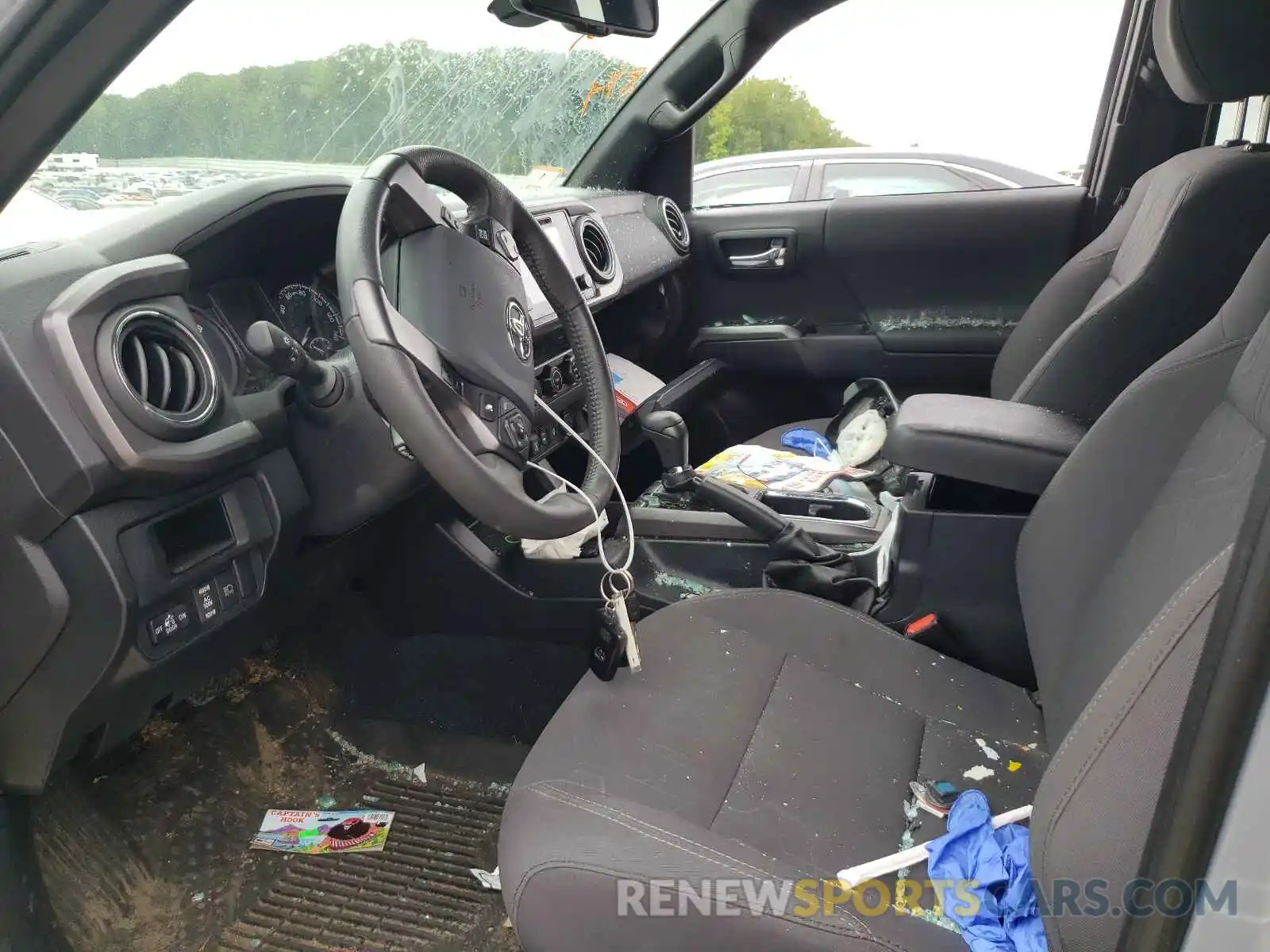 5 Photograph of a damaged car 3TMCZ5AN0KM287480 TOYOTA TACOMA 2019