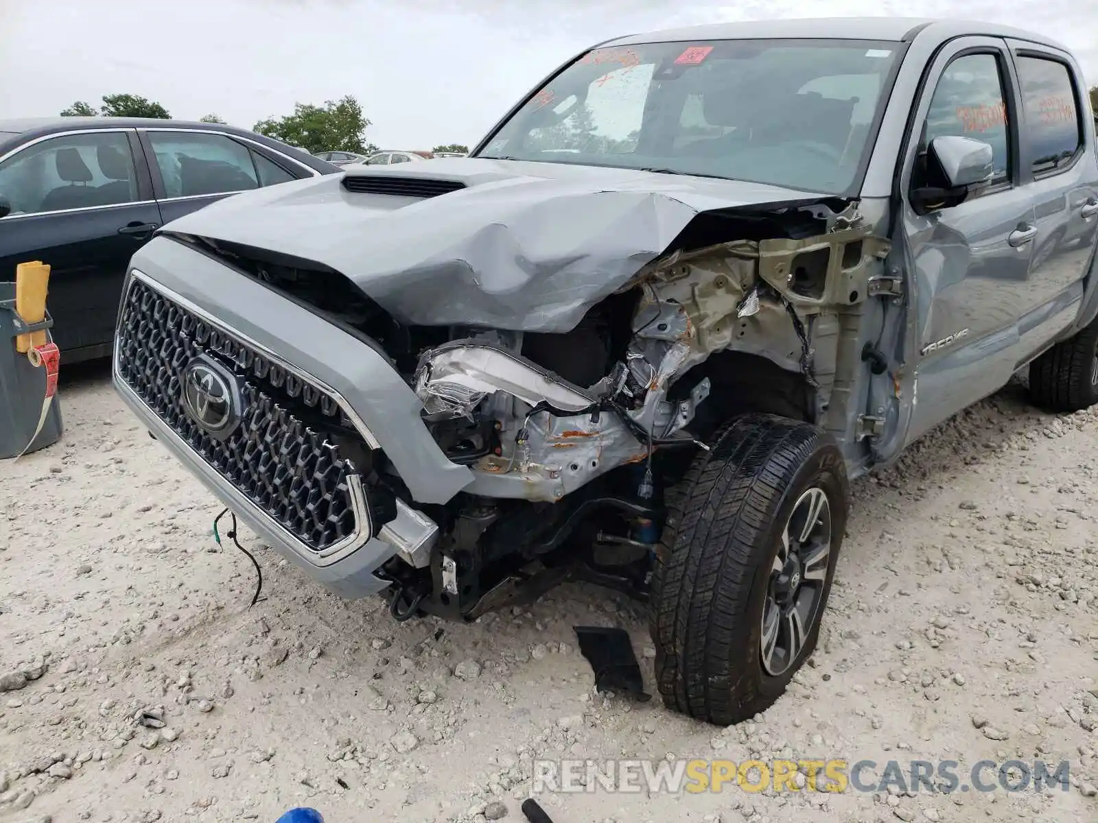 9 Photograph of a damaged car 3TMCZ5AN0KM287480 TOYOTA TACOMA 2019