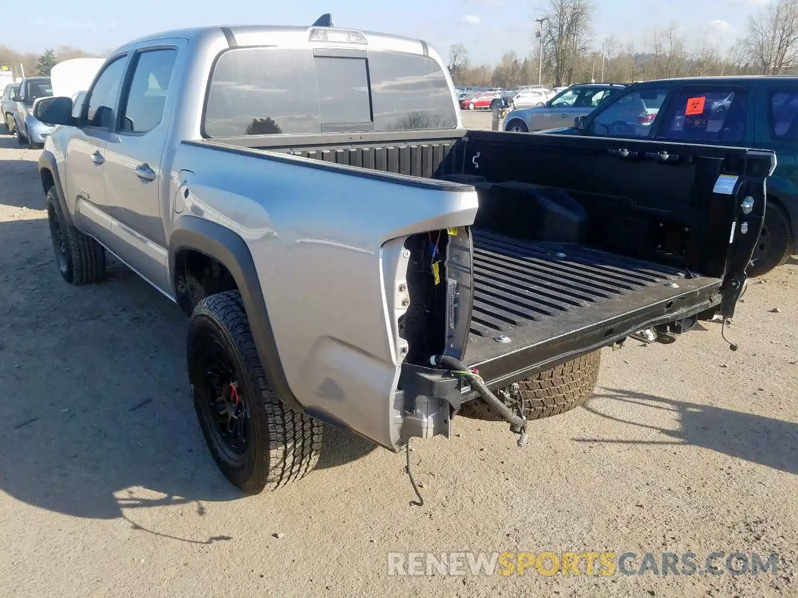 3 Photograph of a damaged car 3TMCZ5AN1KM191261 TOYOTA TACOMA 2019