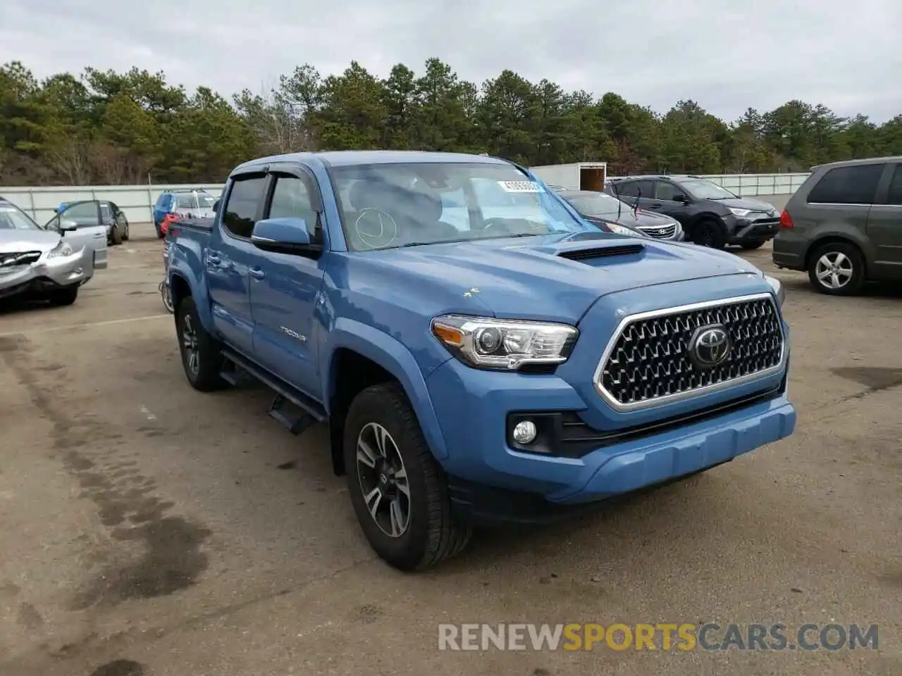 1 Photograph of a damaged car 3TMCZ5AN1KM192202 TOYOTA TACOMA 2019