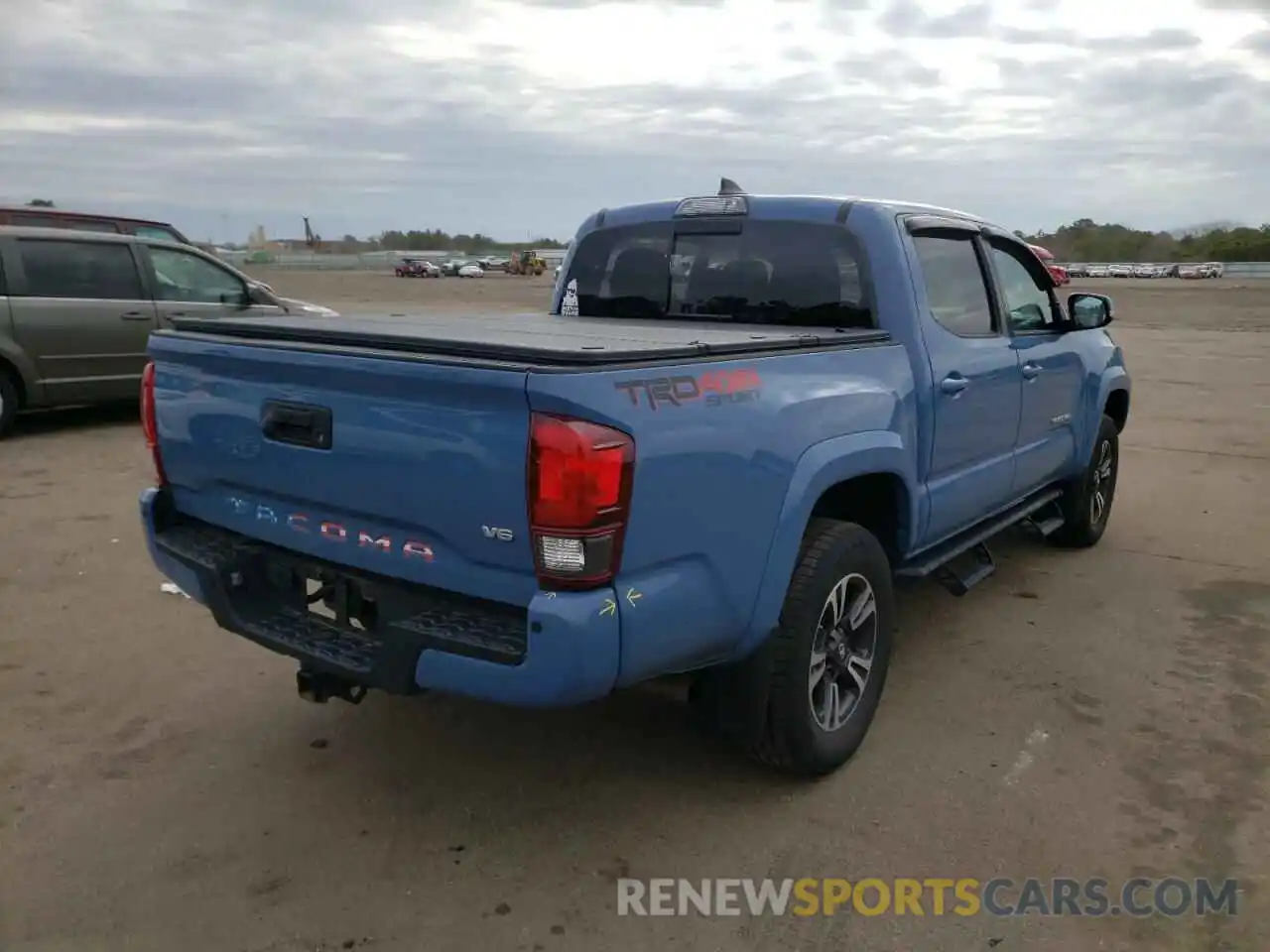 4 Photograph of a damaged car 3TMCZ5AN1KM192202 TOYOTA TACOMA 2019