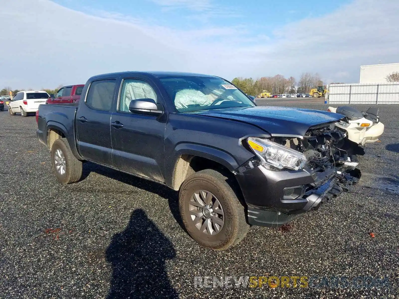 1 Photograph of a damaged car 3TMCZ5AN1KM195813 TOYOTA TACOMA 2019