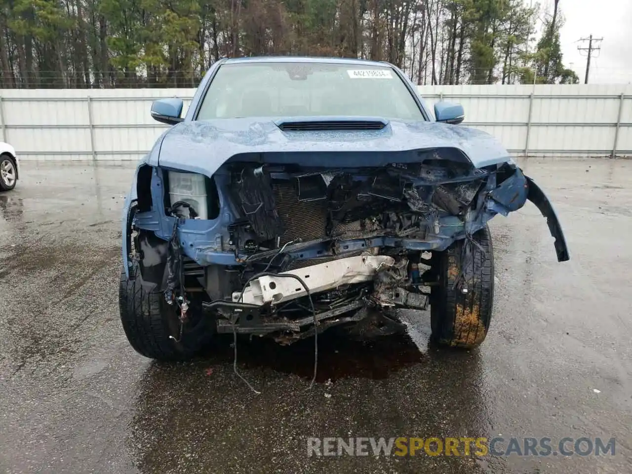 5 Photograph of a damaged car 3TMCZ5AN1KM198839 TOYOTA TACOMA 2019