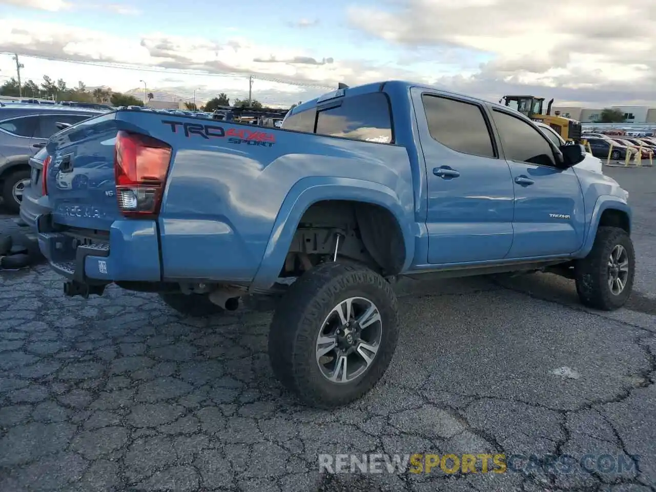 3 Photograph of a damaged car 3TMCZ5AN1KM202162 TOYOTA TACOMA 2019