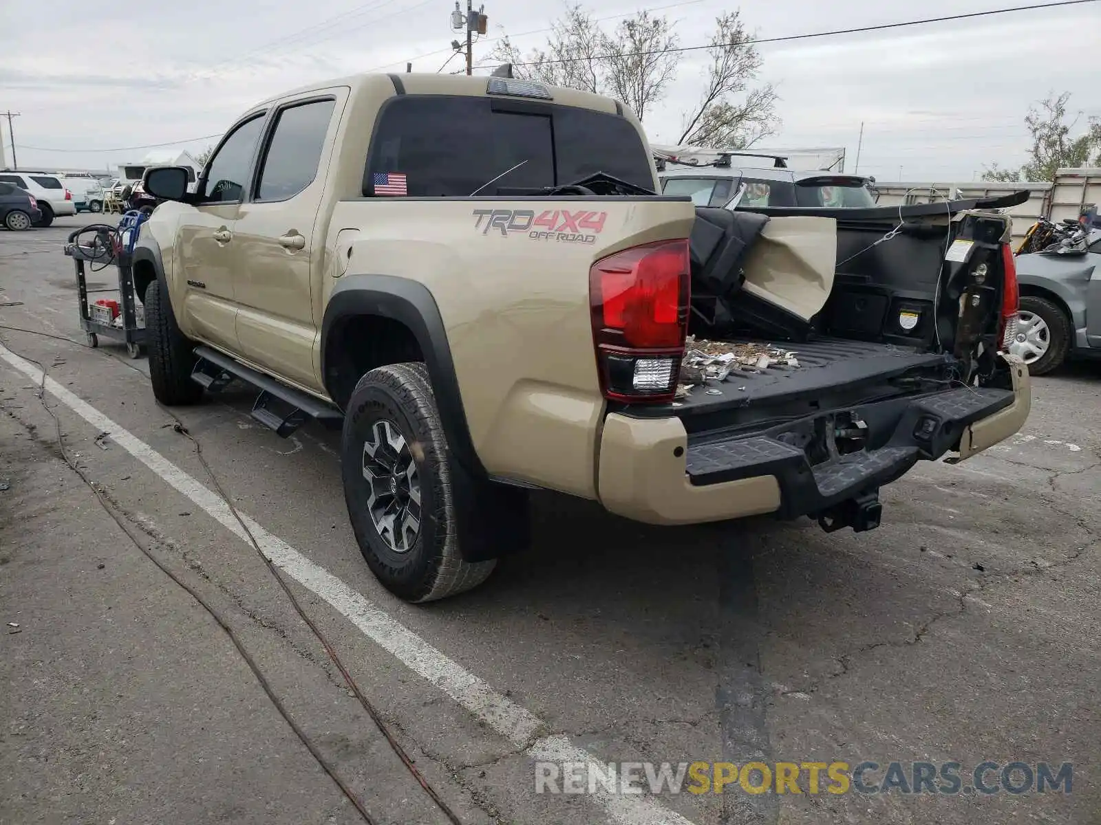 3 Photograph of a damaged car 3TMCZ5AN1KM203585 TOYOTA TACOMA 2019