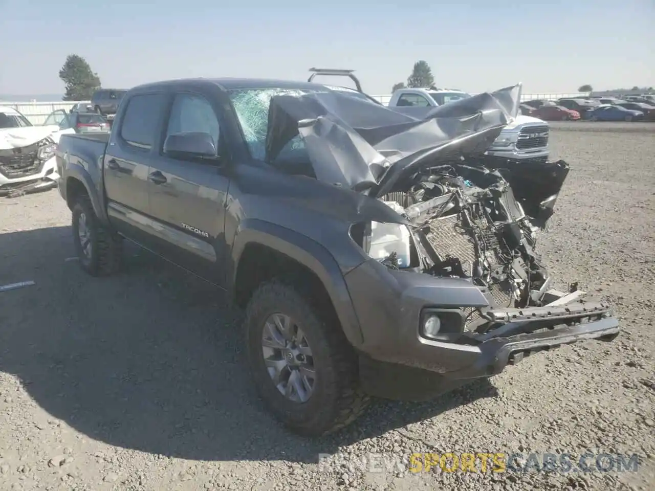 1 Photograph of a damaged car 3TMCZ5AN1KM204865 TOYOTA TACOMA 2019