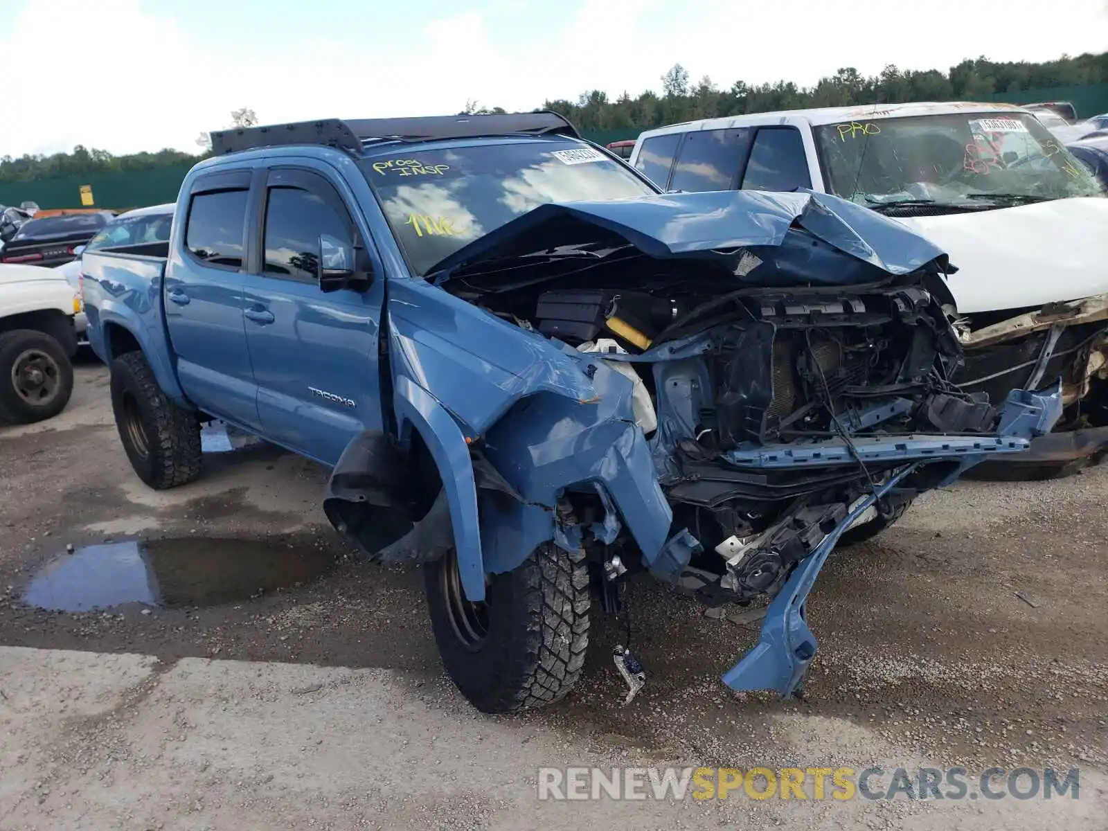 1 Photograph of a damaged car 3TMCZ5AN1KM208964 TOYOTA TACOMA 2019