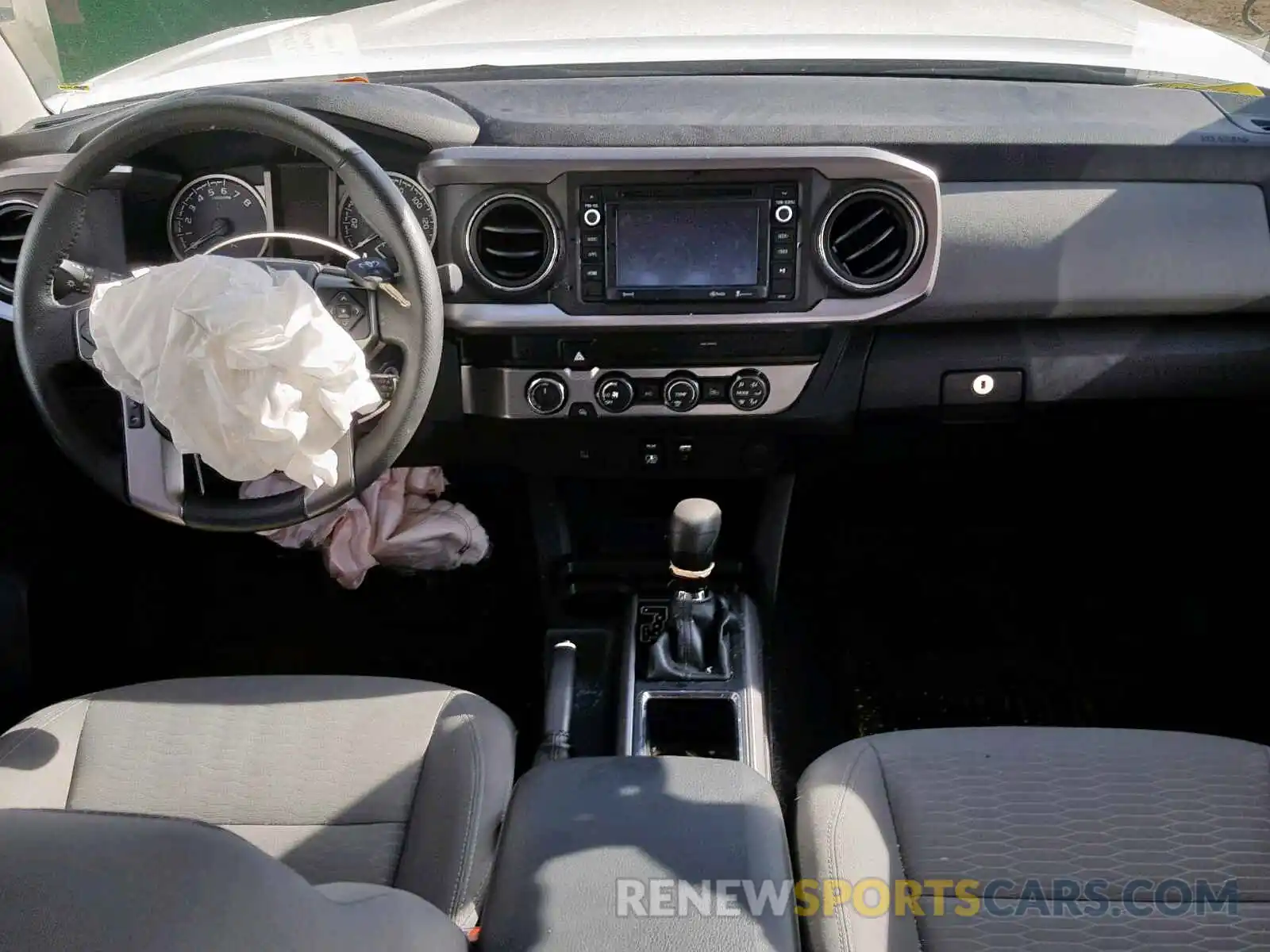 9 Photograph of a damaged car 3TMCZ5AN1KM211122 TOYOTA TACOMA 2019