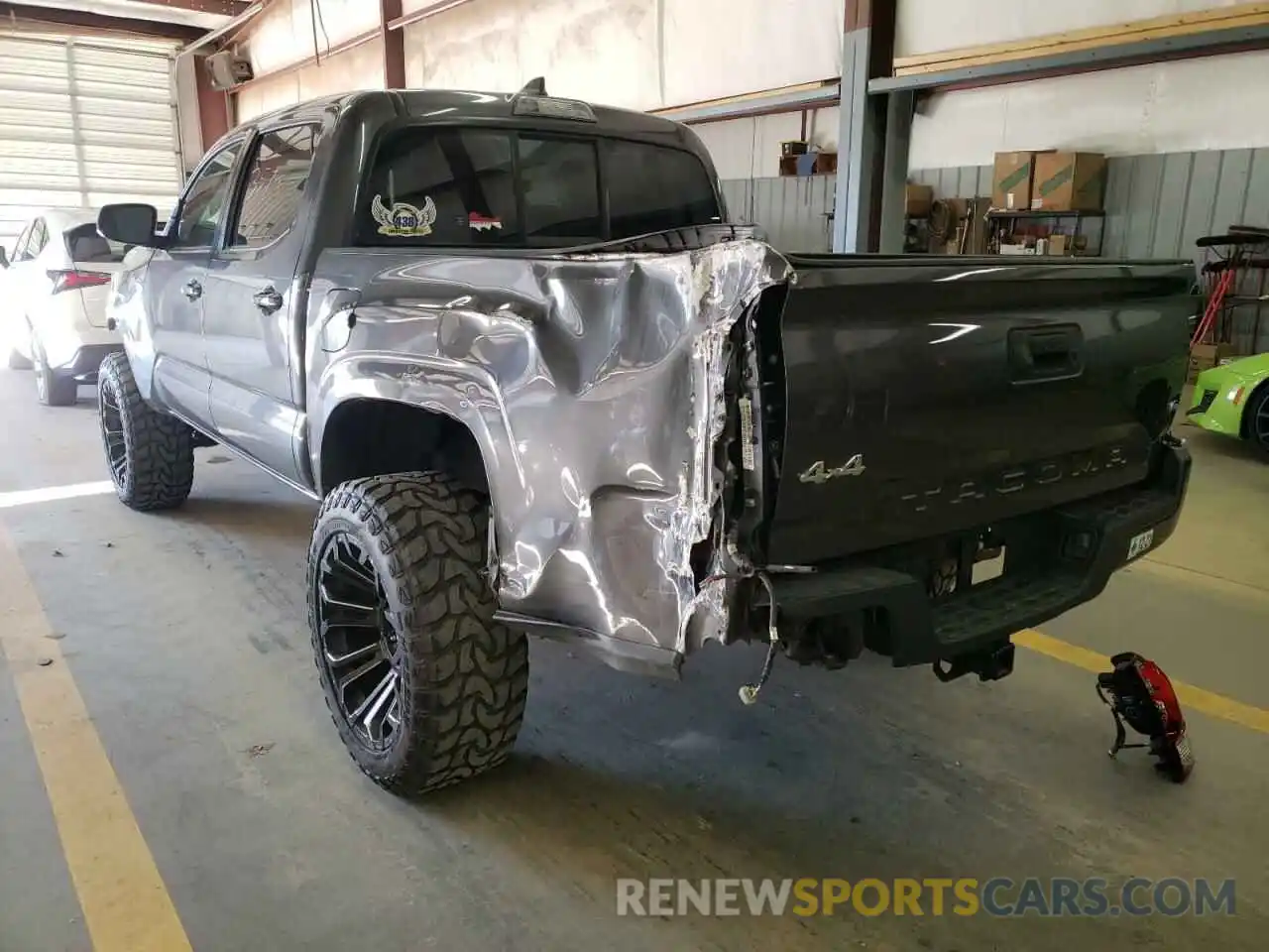 3 Photograph of a damaged car 3TMCZ5AN1KM211606 TOYOTA TACOMA 2019