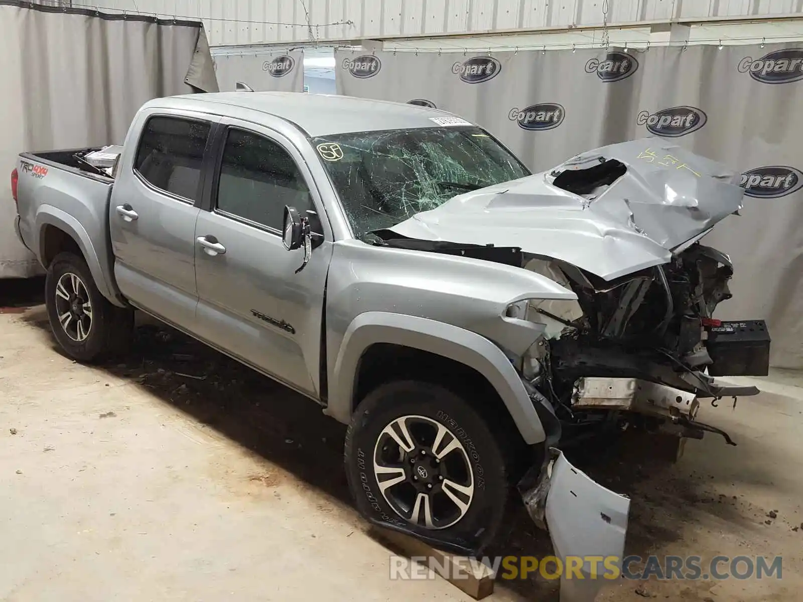 1 Photograph of a damaged car 3TMCZ5AN1KM212951 TOYOTA TACOMA 2019