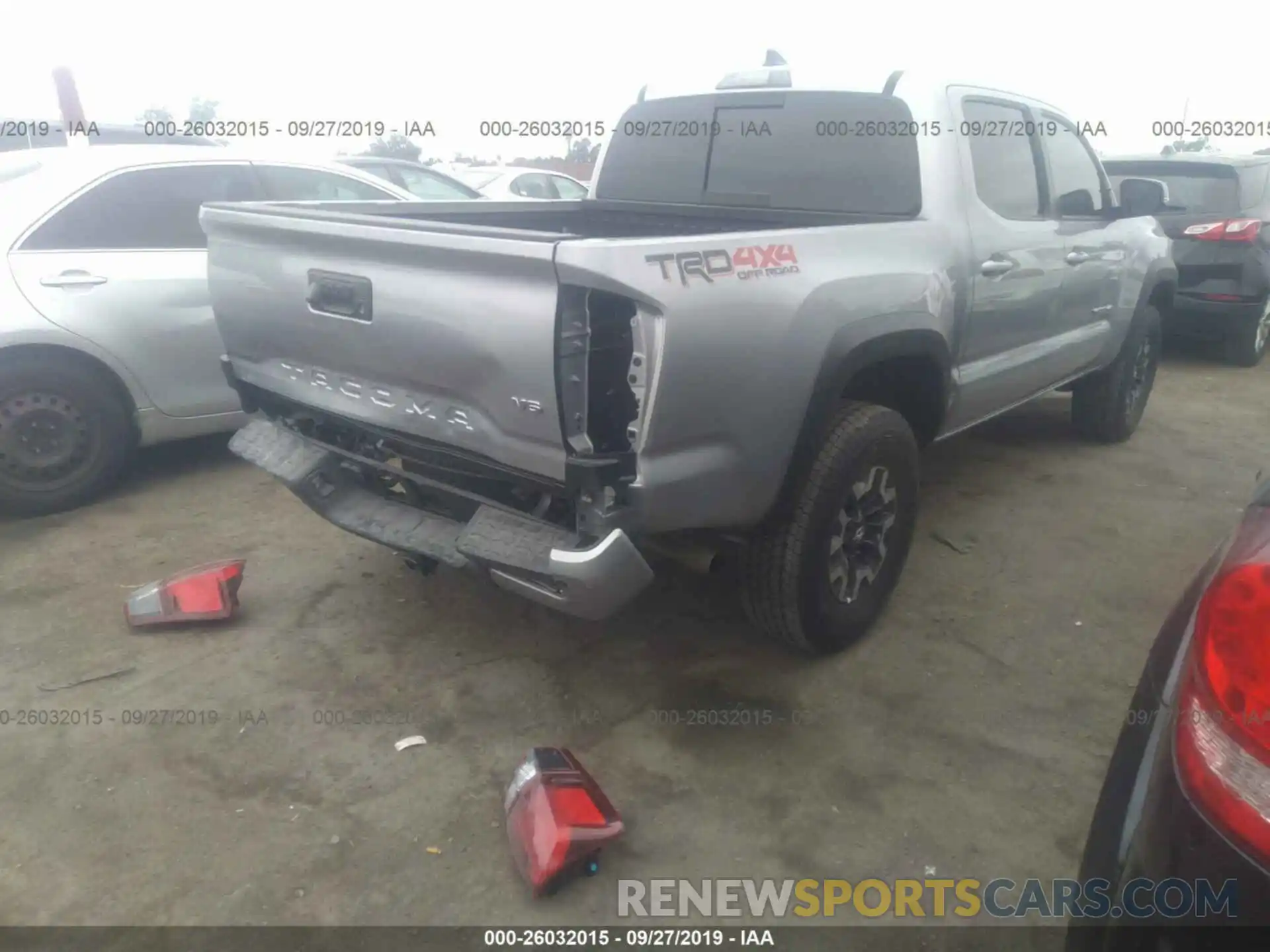 4 Photograph of a damaged car 3TMCZ5AN1KM215364 TOYOTA TACOMA 2019