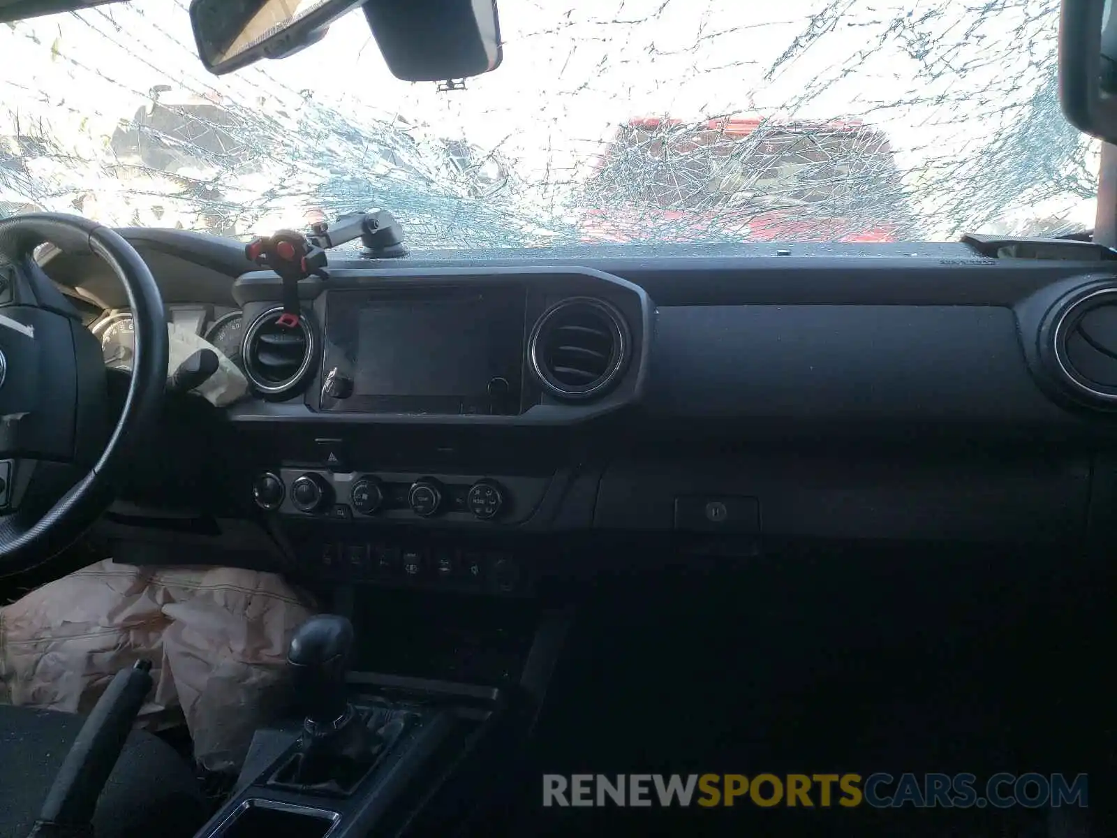 9 Photograph of a damaged car 3TMCZ5AN1KM216823 TOYOTA TACOMA 2019