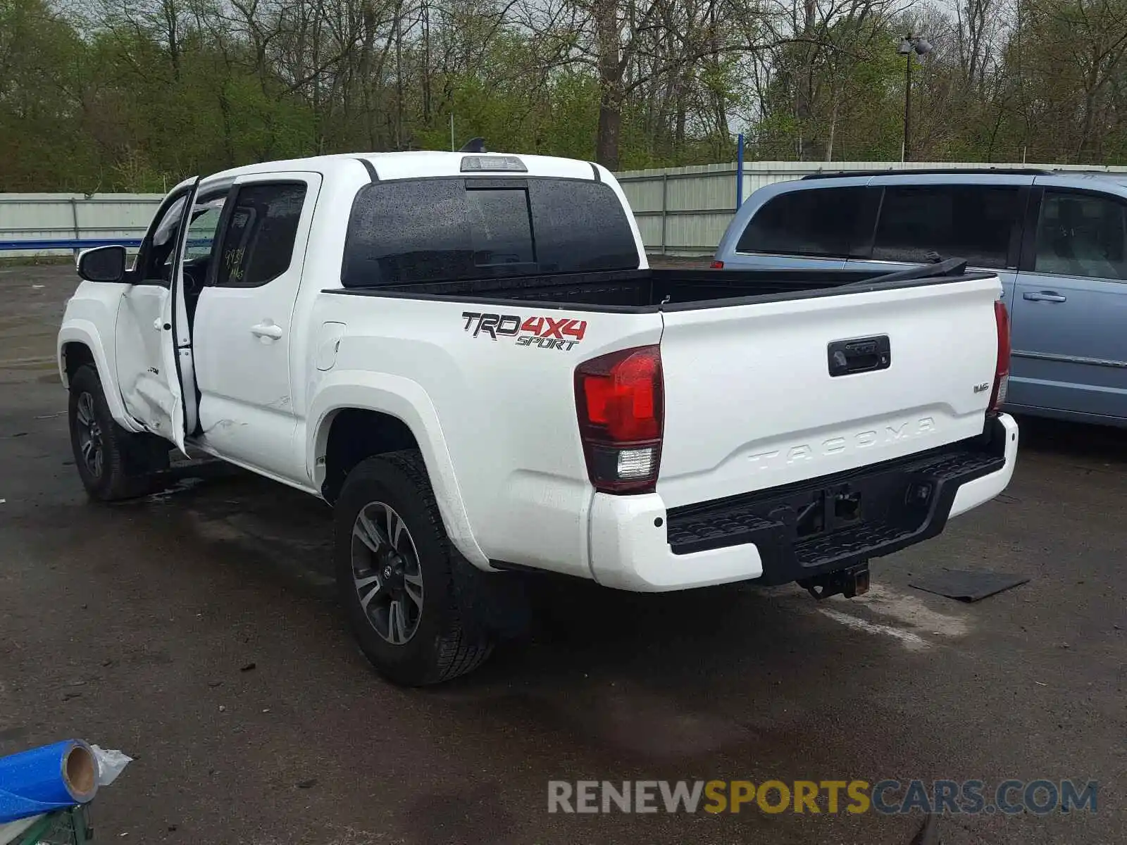 3 Photograph of a damaged car 3TMCZ5AN1KM219771 TOYOTA TACOMA 2019